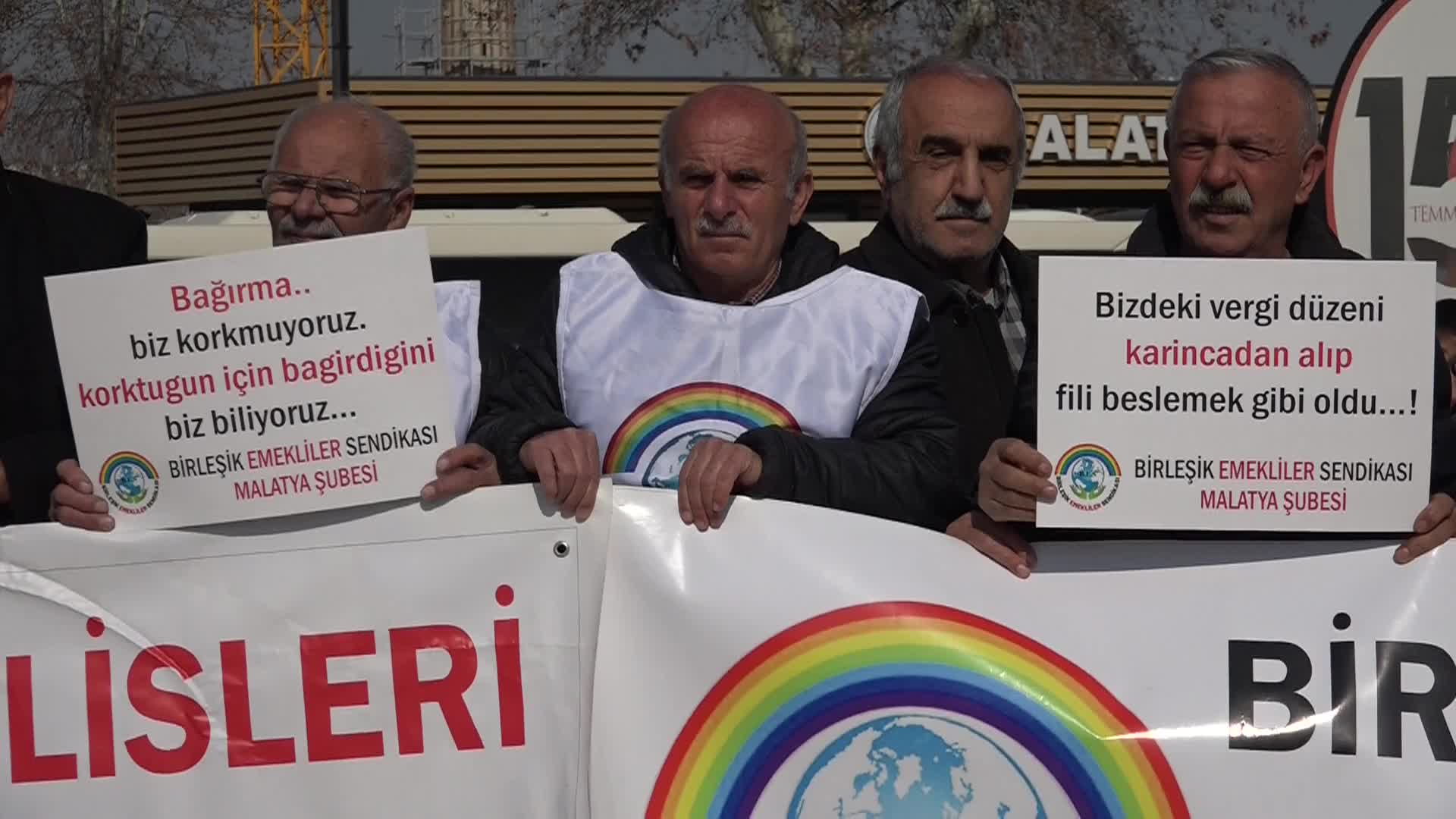 Depremzede emekliler: ''AKP iktidarından önce fitre ve zekatını veren emekli, şimdi sadakaya muhtaç hale gelmiştir''