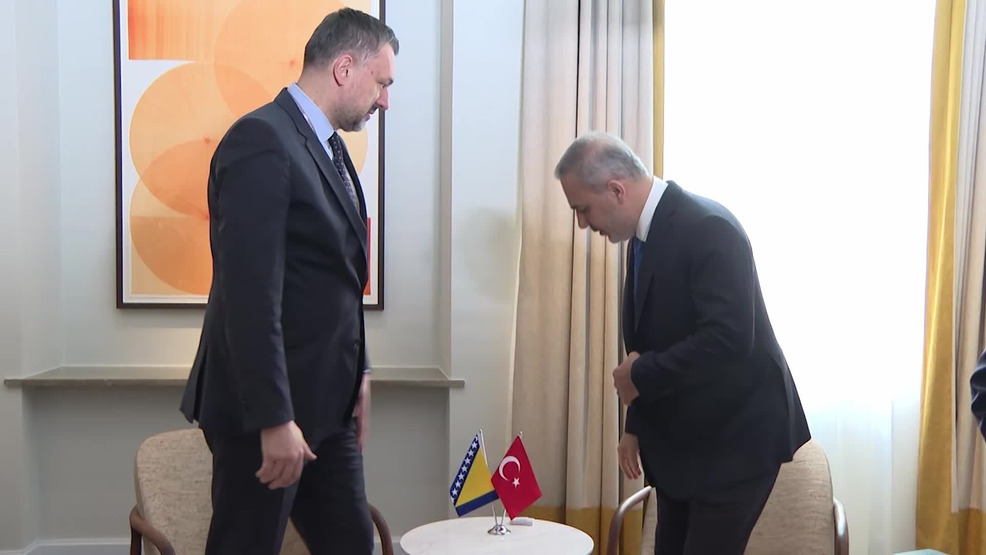 Dışişleri Bakanı Fidan, Münih'te Bosna Hersek, Azerbaycan, Sudan ve Bulgaristan Dışişleri Bakanları ile görüştü