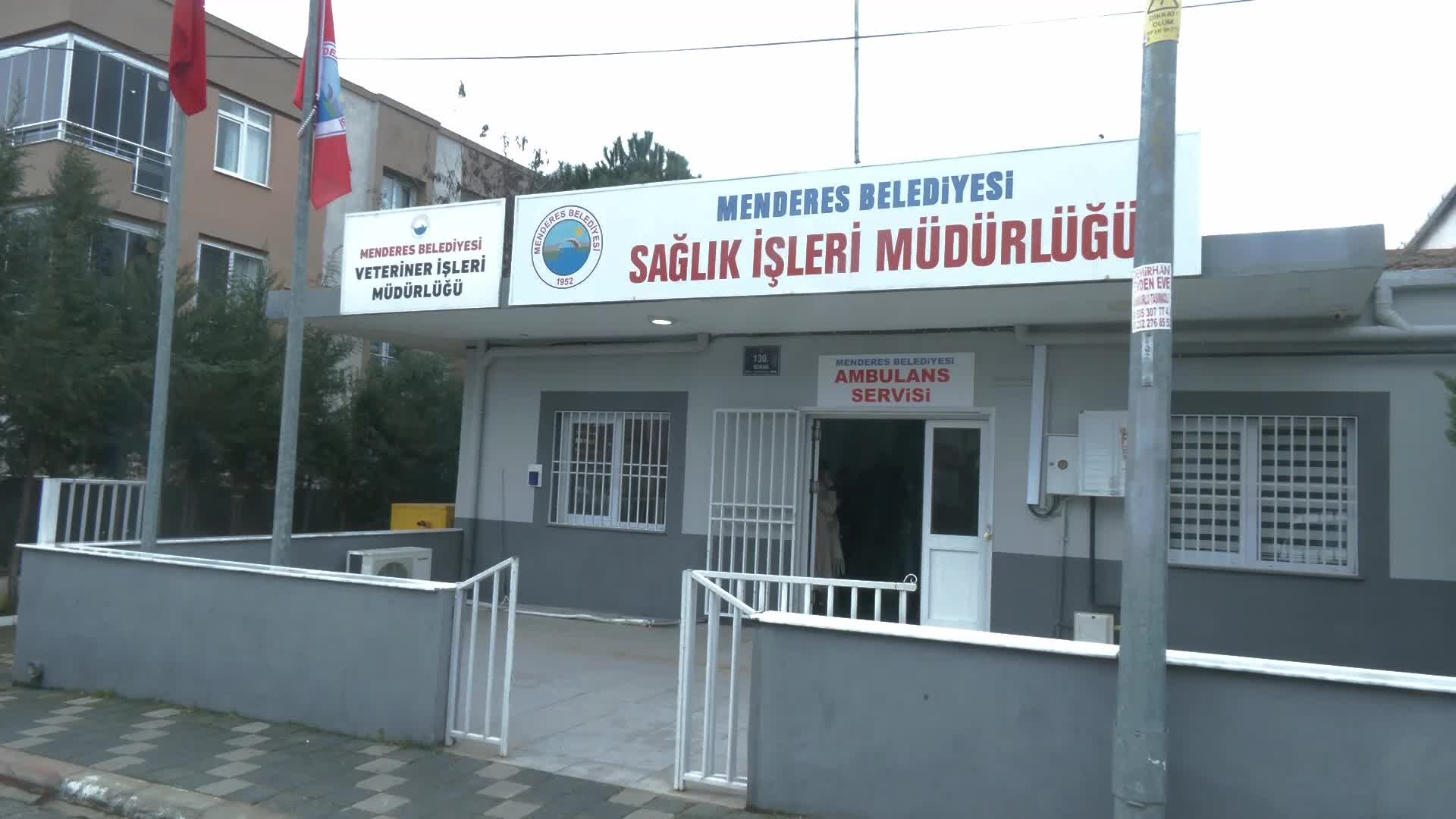 Menderes’te görme engelli kediye, tedavisini yapan veterinerin ismi verildi