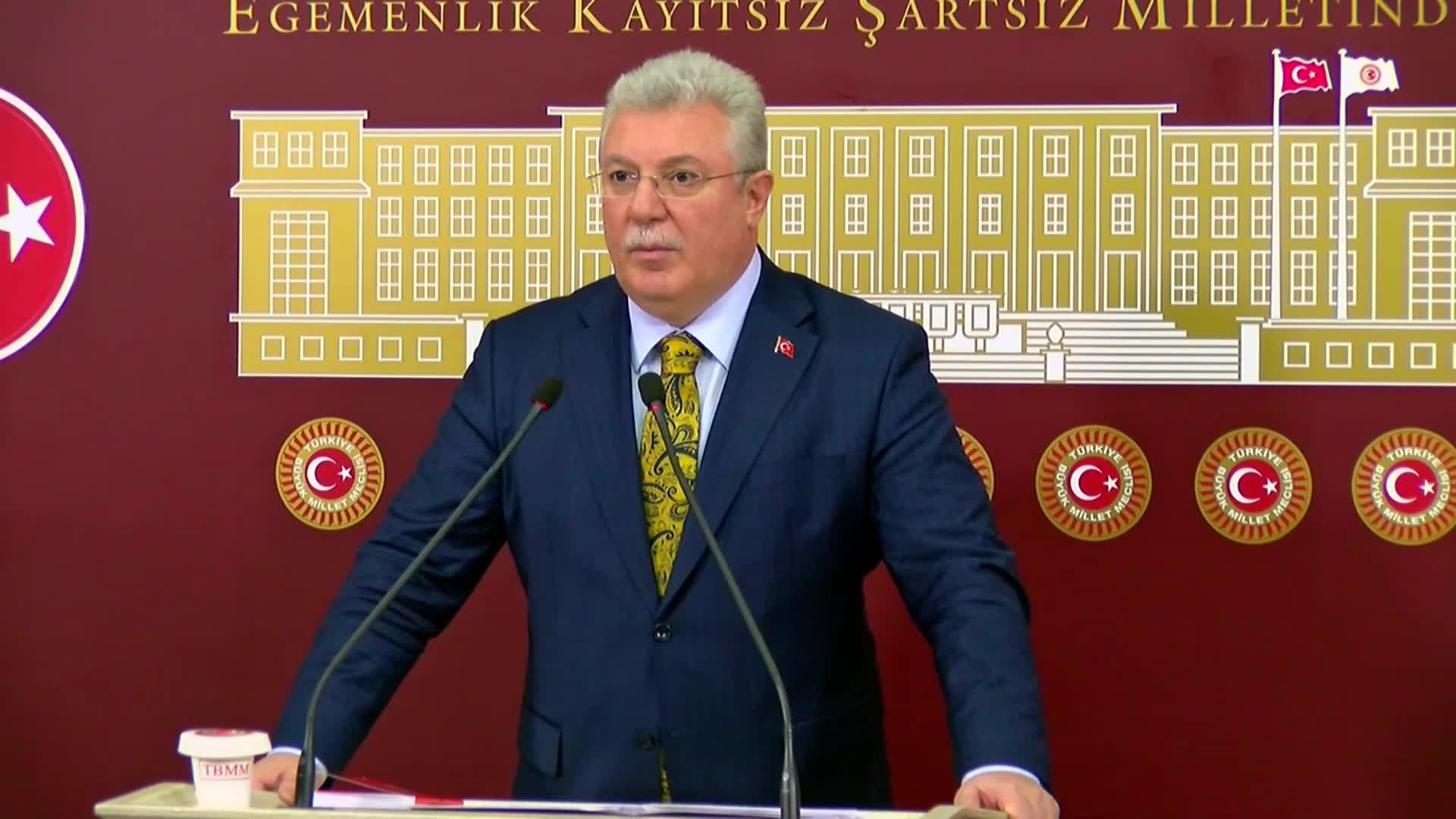 AK Parti Grup Başkanvekili Akbaşoğlu: "Muhalefetin içler acısı durumunu, kendi iç çatışmalarını örtmeye dönük yaklaşımlarını gözlemliyoruz"