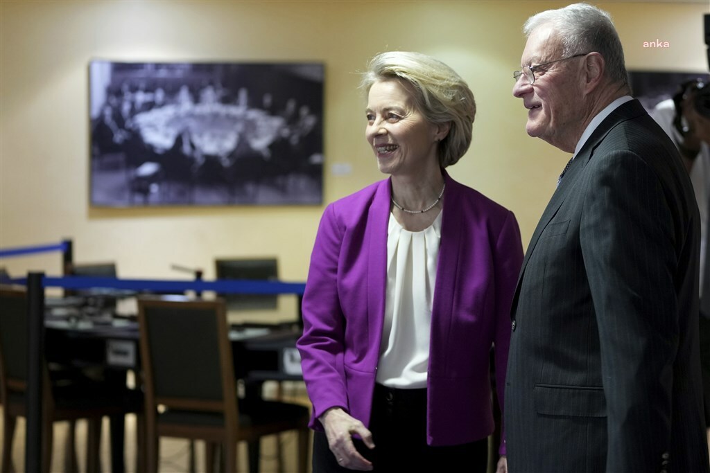 Avrupa Komisyonu Başkanı Von der Leyen, ABD Temsilcisi Kellogg'a: "AB, Ukrayna için ABD ile birlikte çalışmak istiyor"