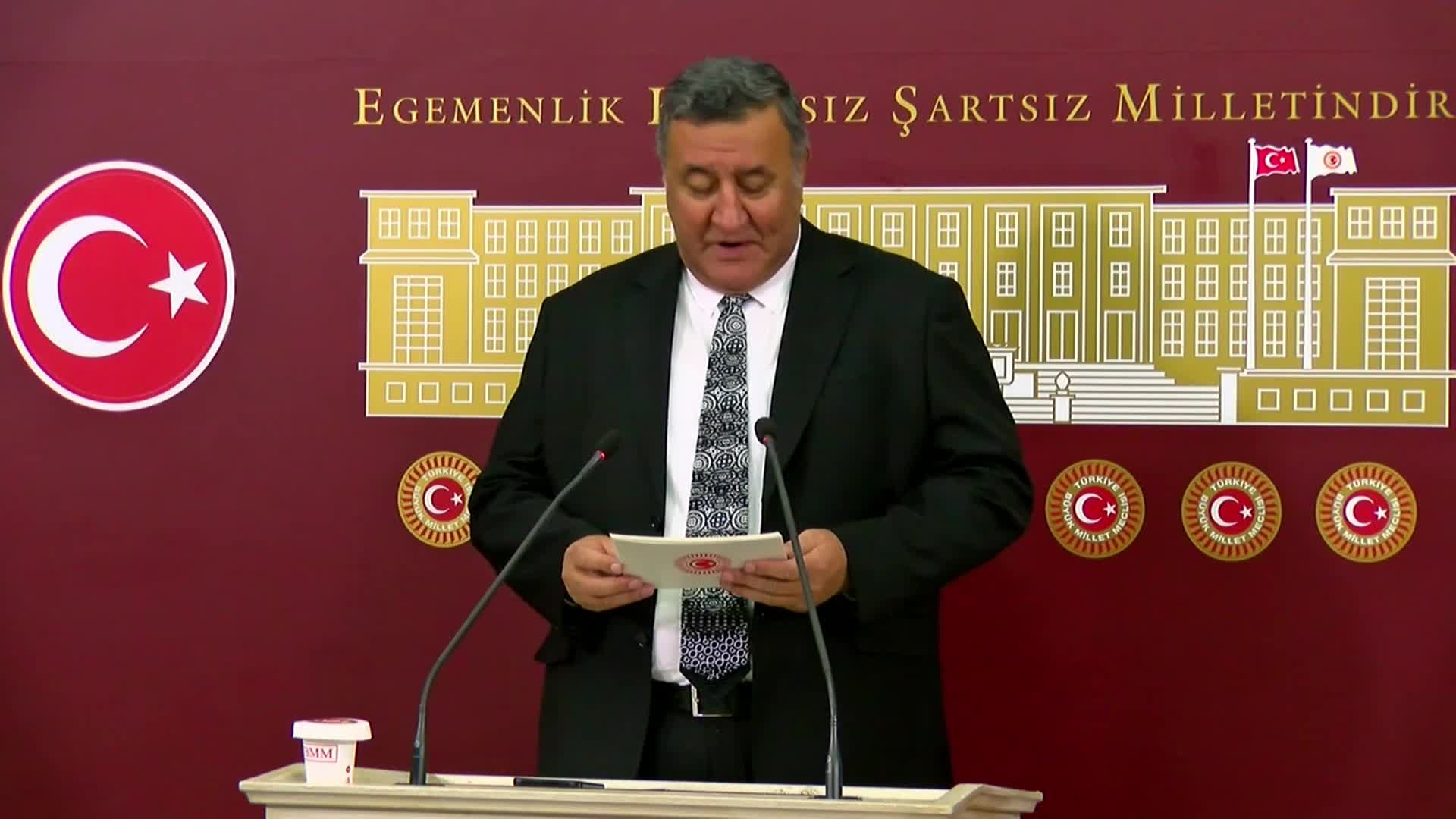 Ömer Fethi Gürer: "İşsizlik sorunları giderek derinleşiyor"
