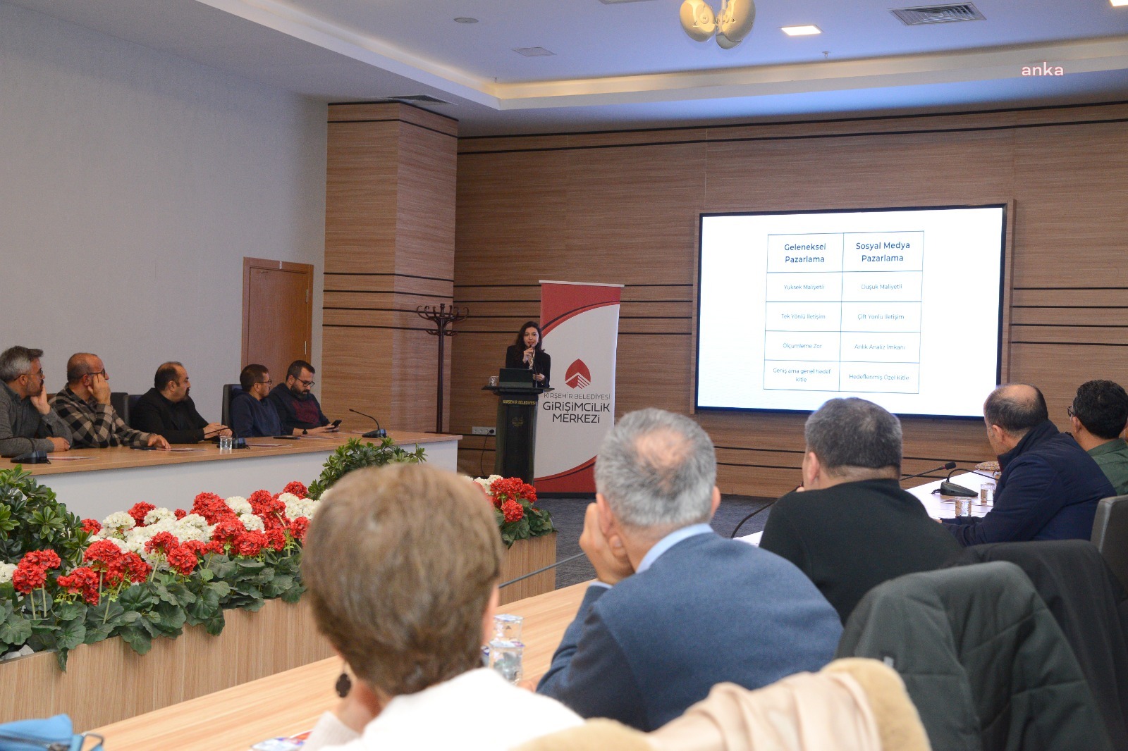 Kırşehir'de "Girişimcilerde Sosyal Medya Etkisi" semineri düzenlendi