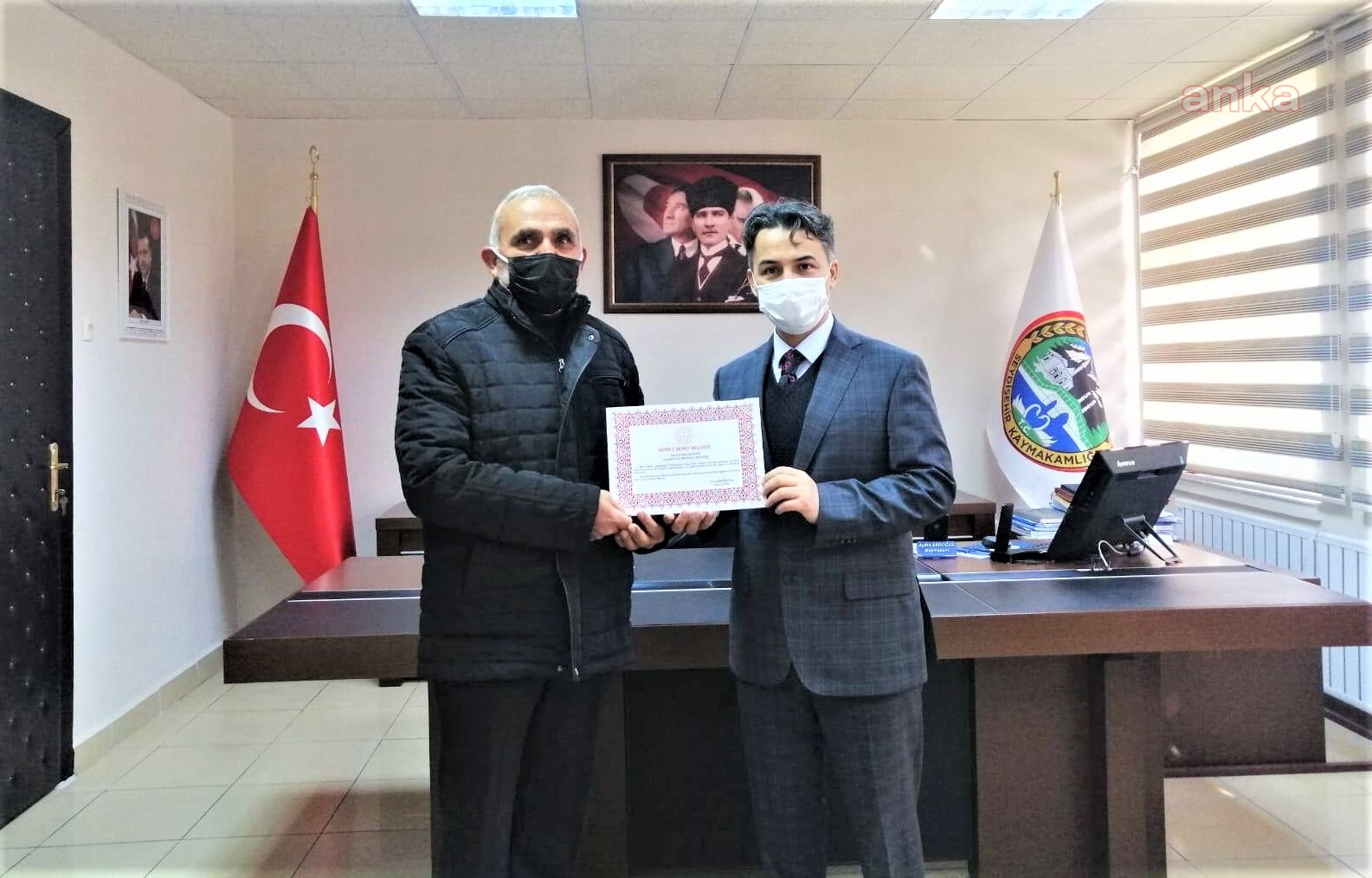 SEYDİŞEHİR’DE EMEKLİ ÖĞRETMENLERE HİZMET VE ŞEREF BELGESİ