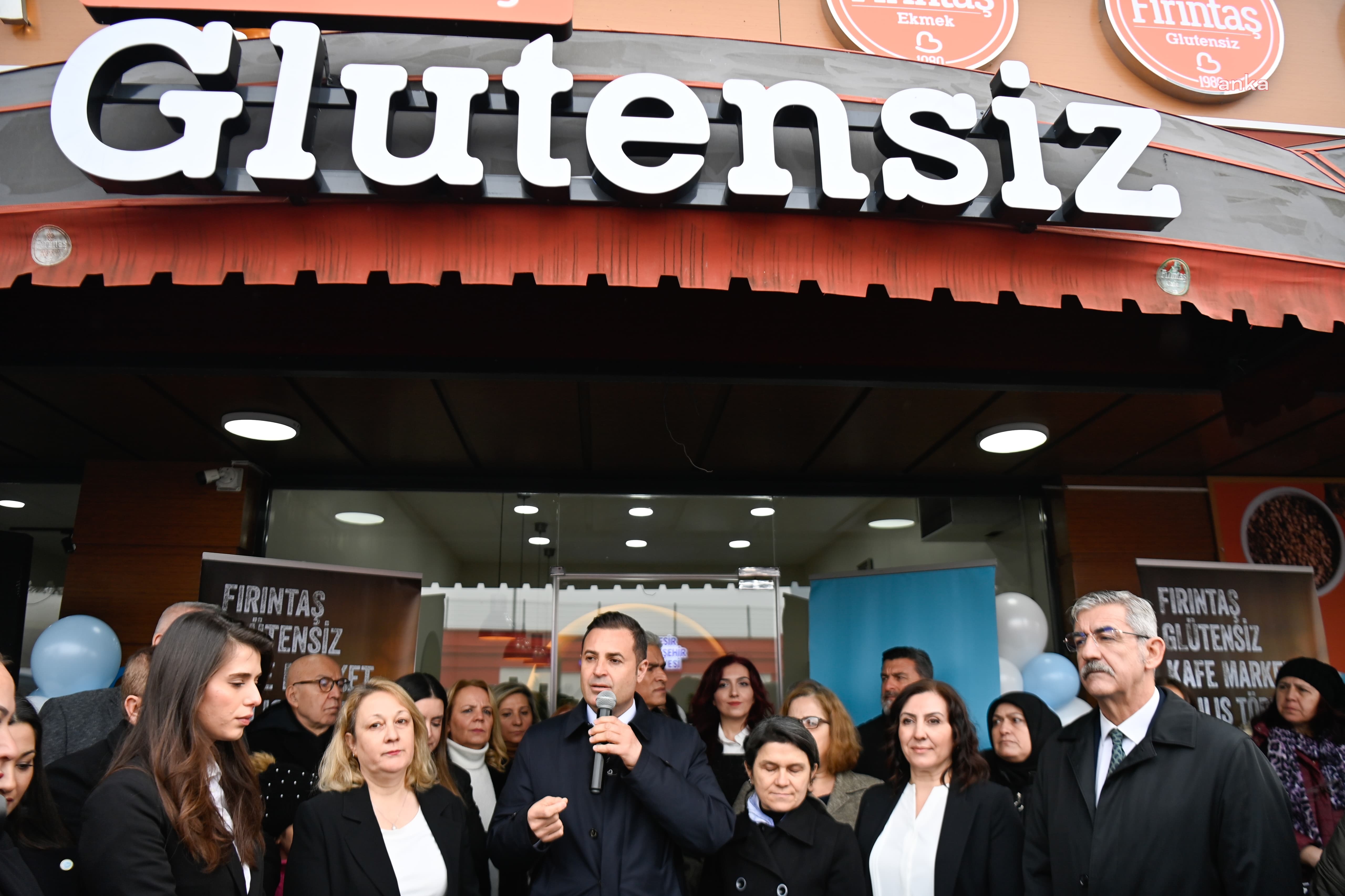 Balıkesir Büyükşehir Belediyesi, şehrin ilk ve tek 'Glütensiz Kafe Market'ini hizmete açtı
