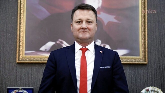 MENEMEN BELEDİYE BAŞKANI SERDAR AKSOY GÖREVDEN UZAKLAŞTIRILDI