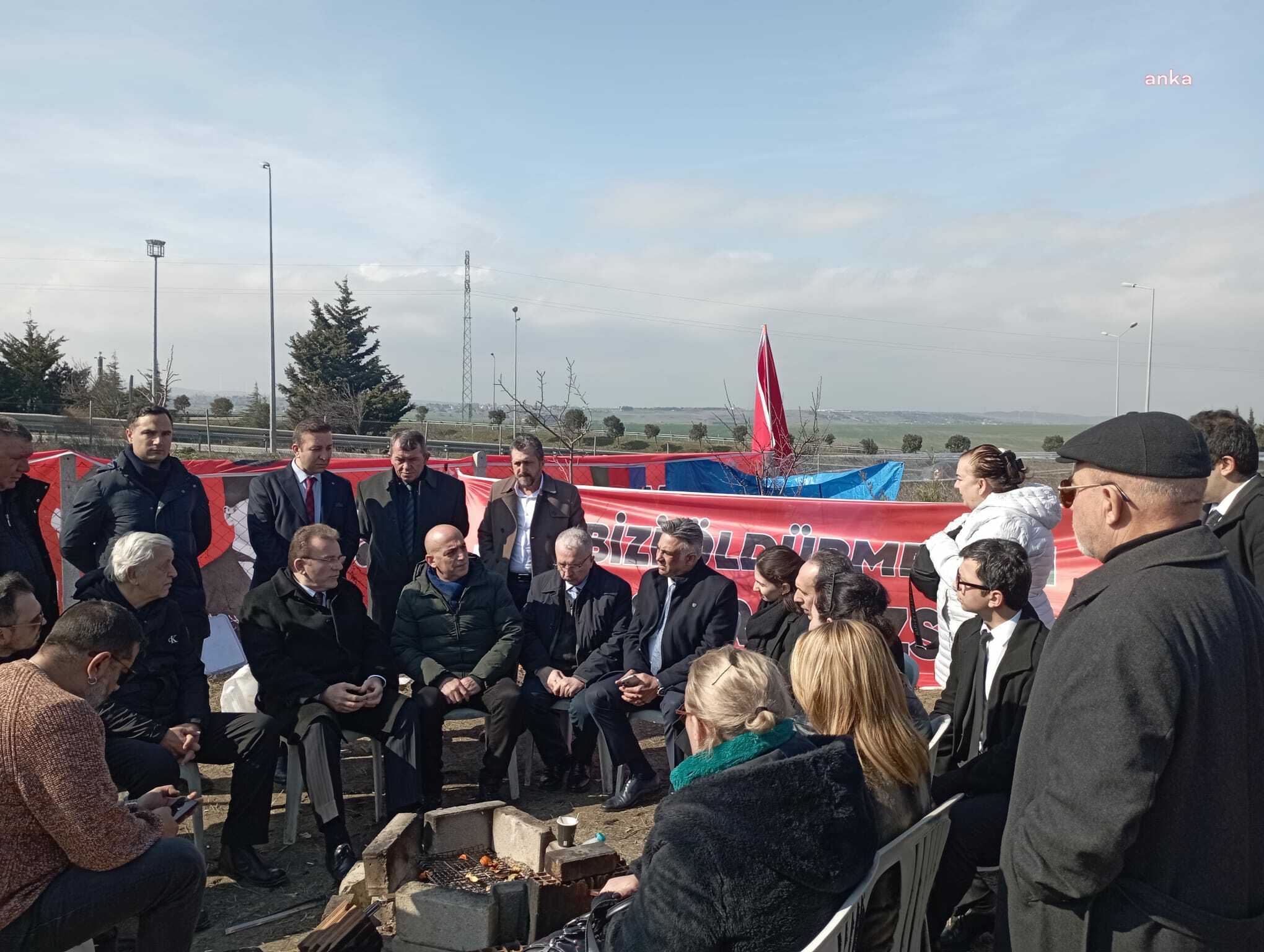 Adalet Partisi Genel Başkanı Öz’den tutuklu Ümit Özdağ’a ziyaret: “Gözaltı ve tutuklama dalgasına ses çıkarmak tüm siyasilerin ortak sorumluluğu”
