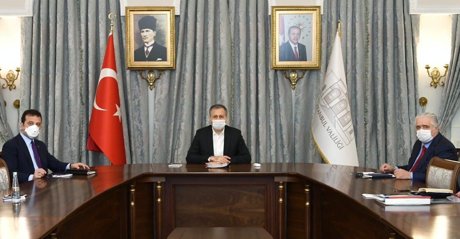 TÜM VALİLİKLERDE PANDEMİ KURULLARI TOPLANDI