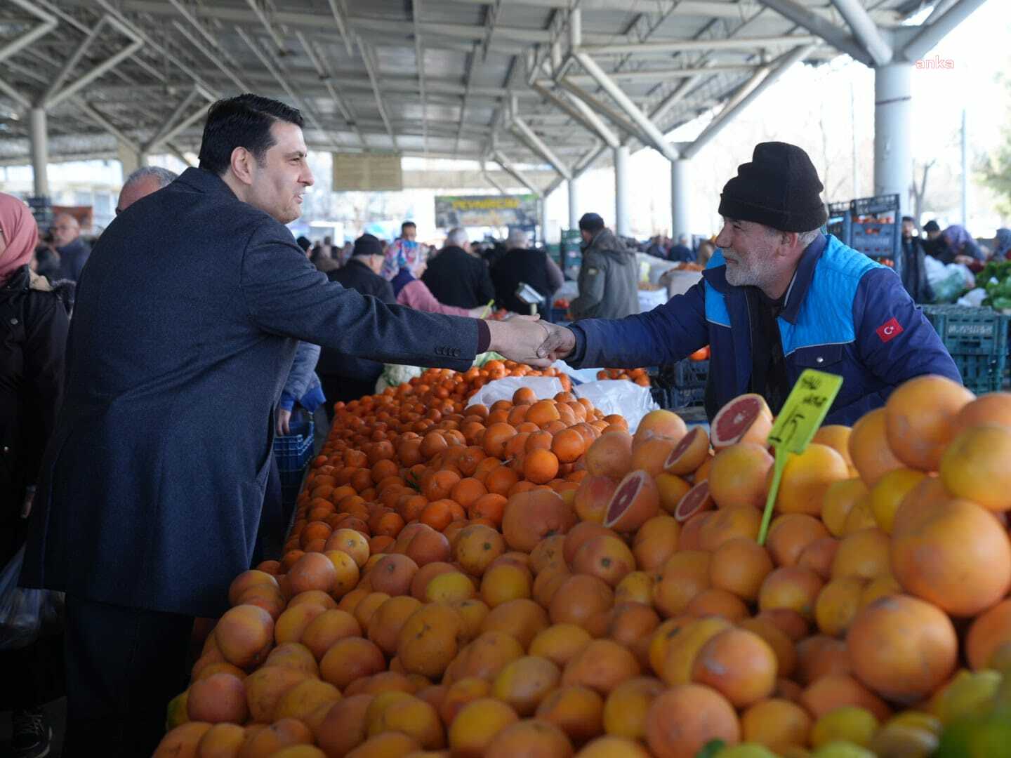Şehitkamil Belediye Başkanı Yılmaz semt pazarlarını ziyaret etti