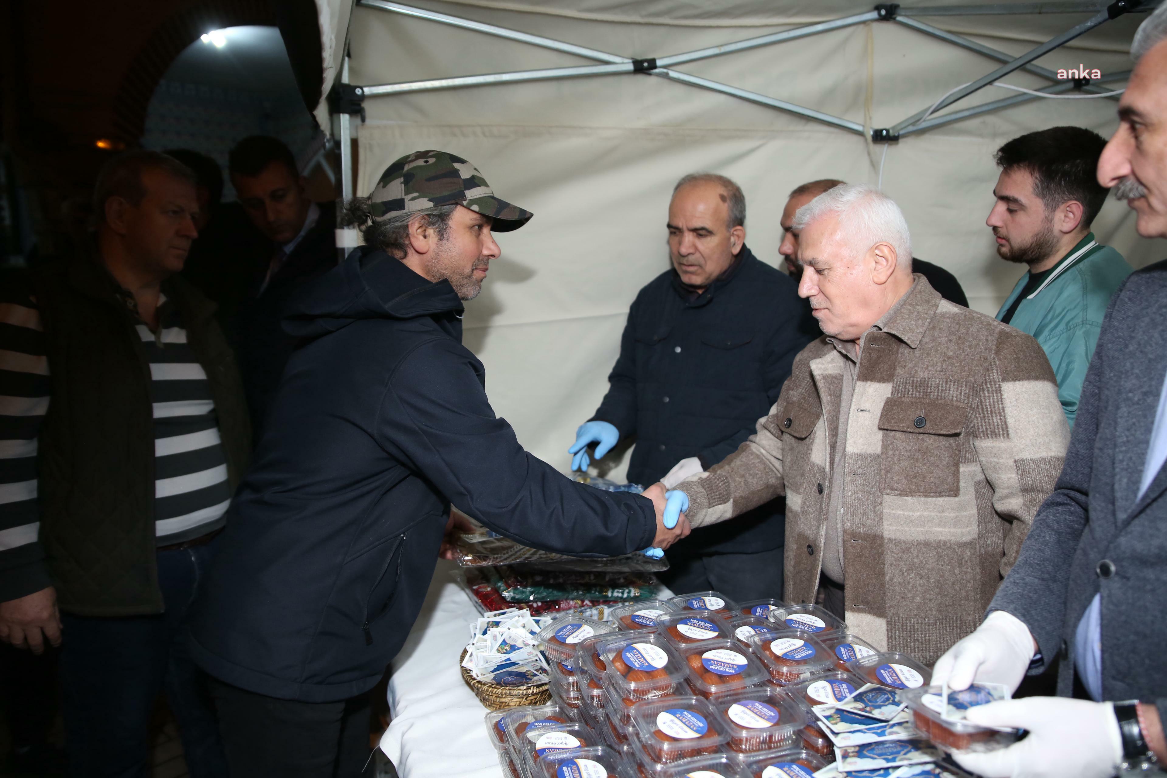 Bursa Büyükşehir Belediye Başkanı Mustafa Bozbey bin 500 kişi ile aynı sofrayı paylaştı