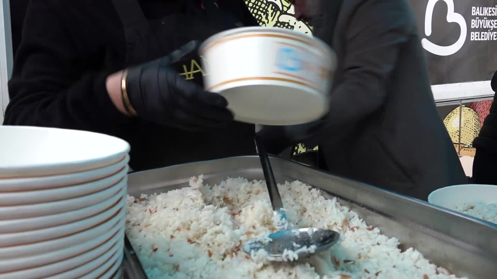 Balıkesir Büyükşehir Belediye Başkanı Akın’dan Dursunbey’e Kent Lokantası ve kreş müjdesi