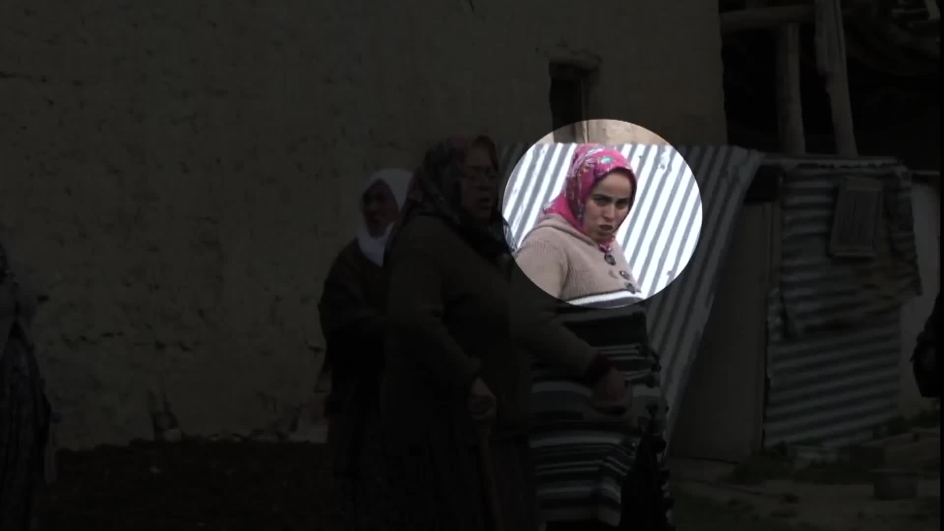 ÇUBUK'TA CHP ARACINA KAYA PARÇASI ATAN KADIN SANIK: "EVDE TERÖRİST VAR SANDIM"