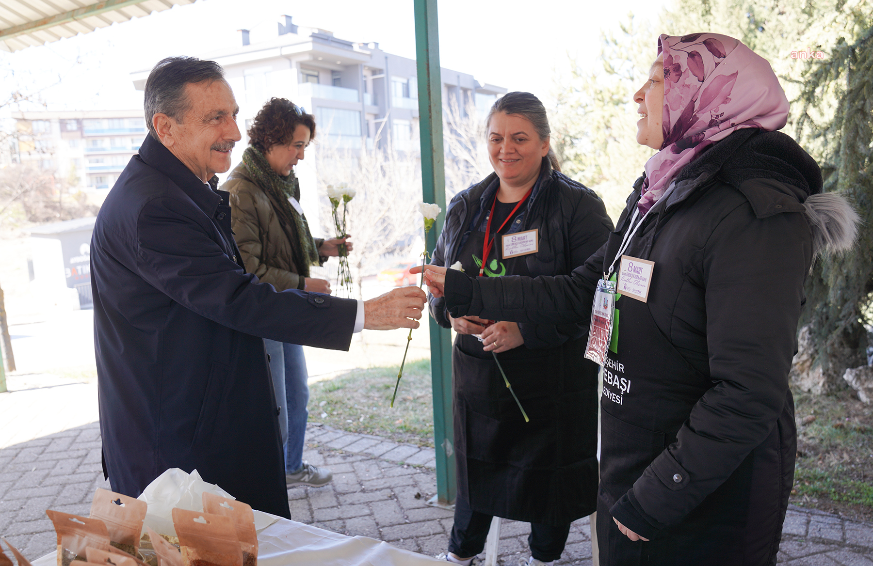 Tepebaşı Belediye Başkanı Ataç, 8 Mart’ı kadın üreticilerle kutladı