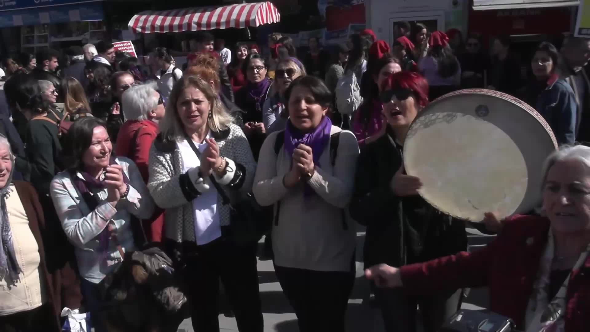 Ankara Kadın Platformu’nun 8 Mart yürüyüşüne polis engel oldu, arbede yaşandı