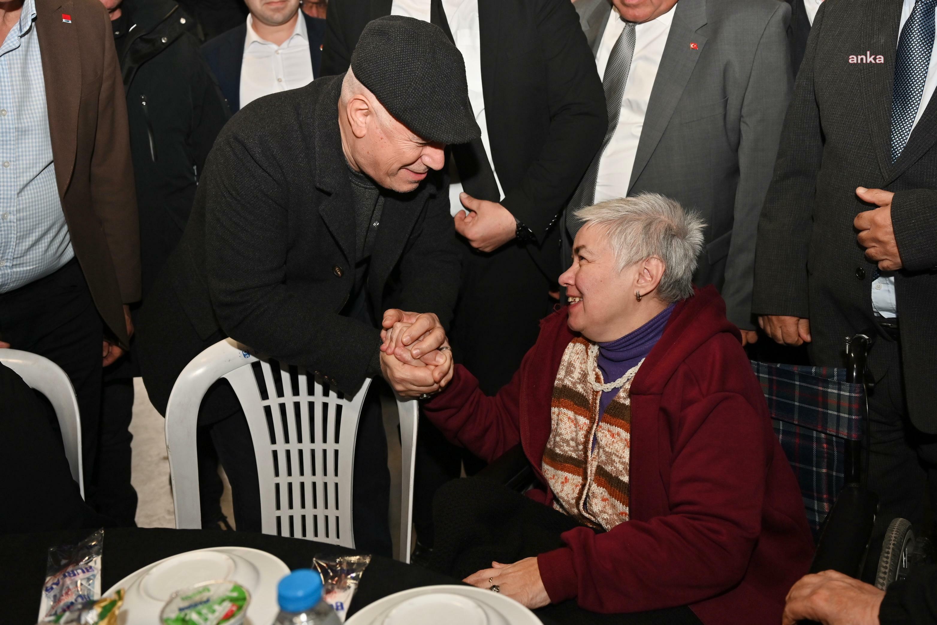 Bursa Büyükşehir Belediye Başkanı Bozbey, Yenişehir’deki iftar programında vatandaşla buluştu