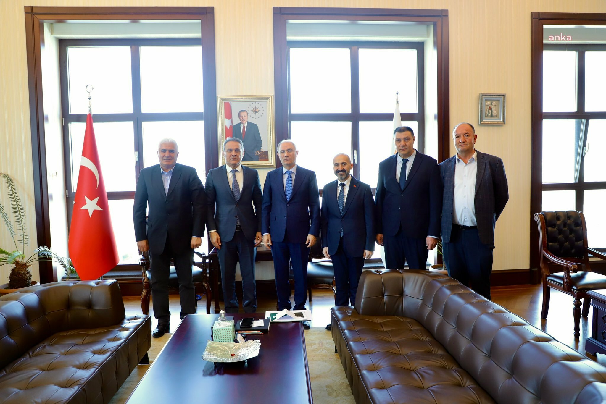 Efkan Ala,  Alevi Vakıfları Federasyonu Genel Başkanı Haydar Baki Doğan ile görüştü