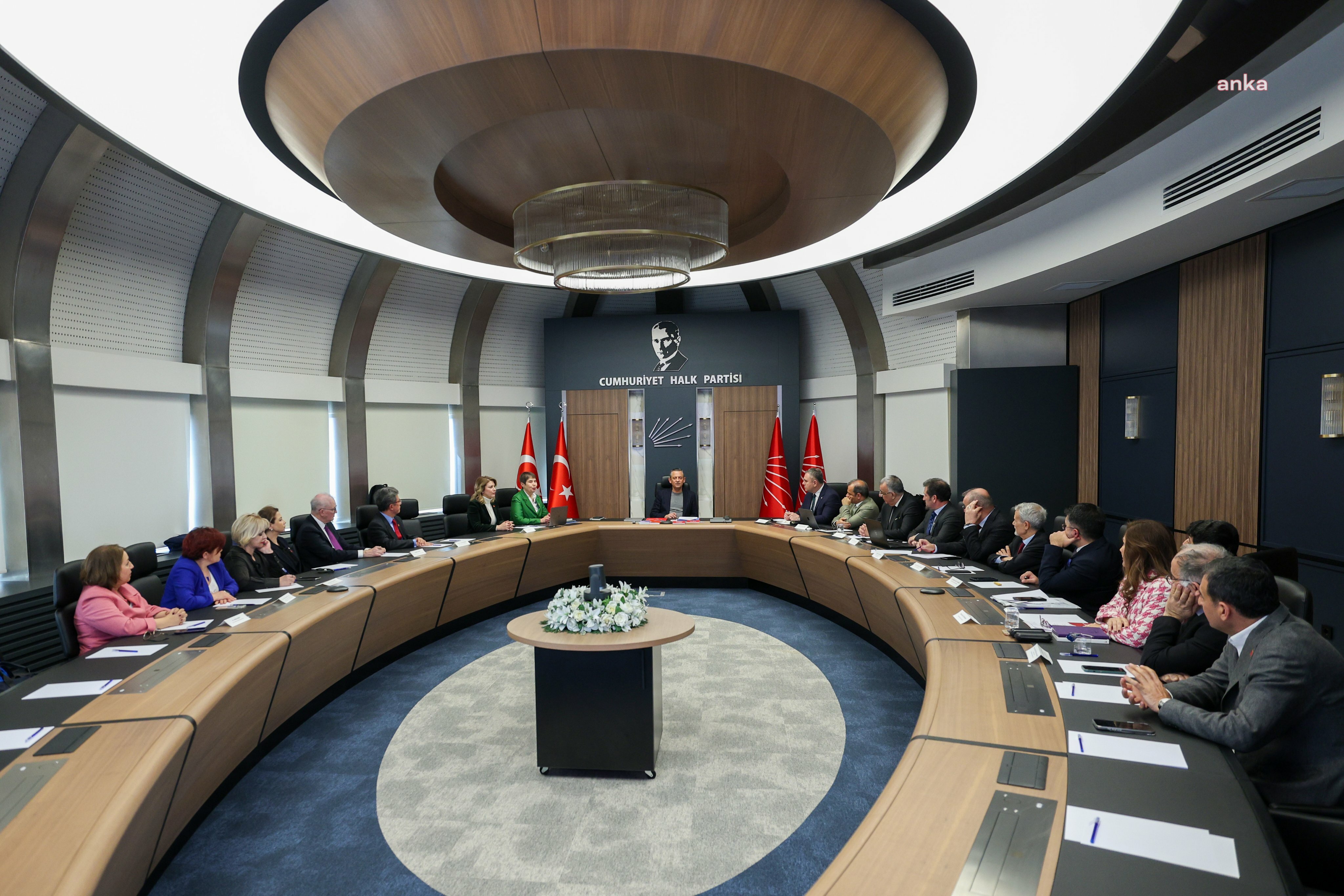 Özgür Özel, Sağlık Politikaları Danışma Kurulu toplantısına başkanlık etti