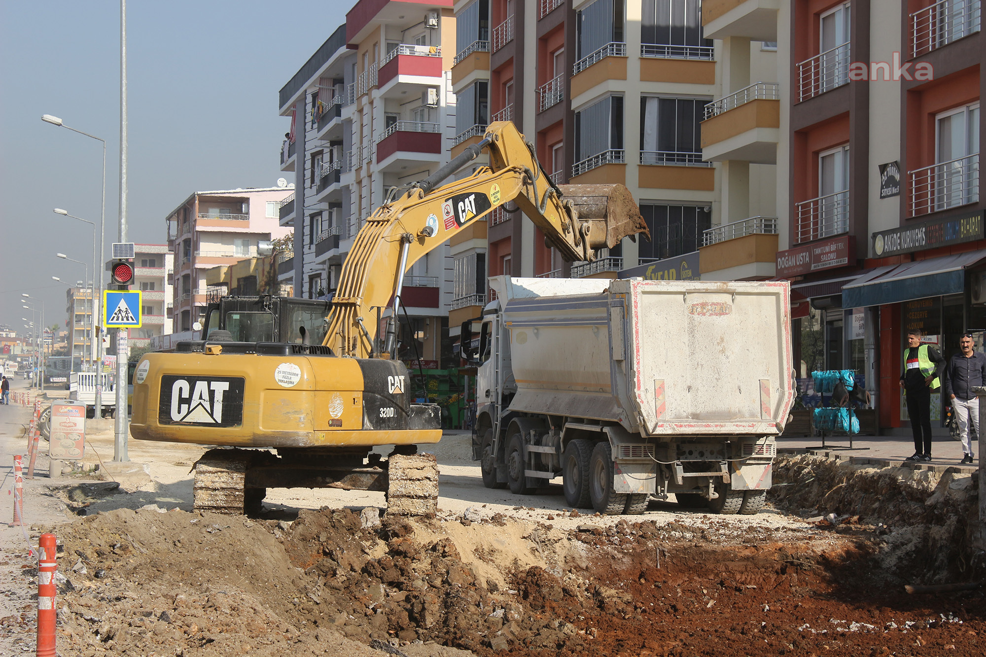 MERSİN BÜYÜKŞEHİR, TOROSLAR’DA ASFALT ÇALIŞMALARINA DEVAM EDİYOR