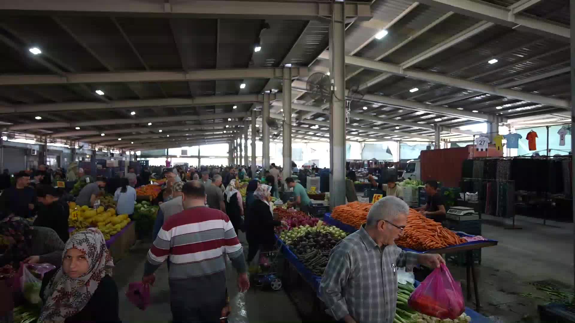 Tarsus Belediyesi, semt pazarlarında tartı kontrol noktası uygulamasını başlattı