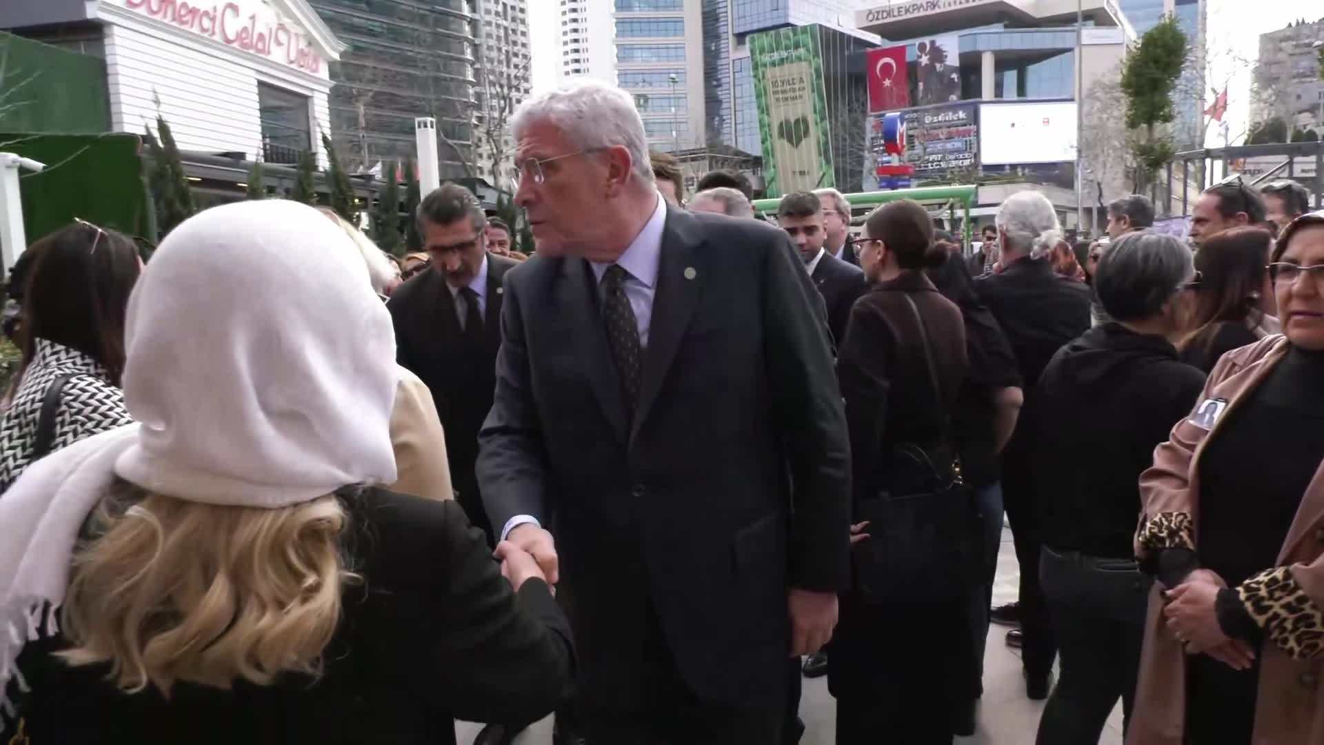 Müsavat Dervişoğlu, İYİ Partili Fisun Mehlika Toca'nın cenazesine katıldı