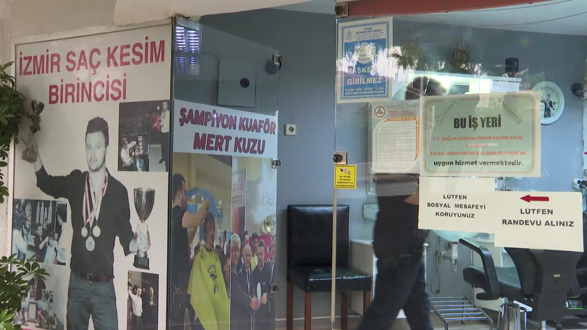 İZMİR'DE ARTIK KULLANILMIŞ TIRAŞ BIÇAKLARI ÇÖPE ATILMAYACAK