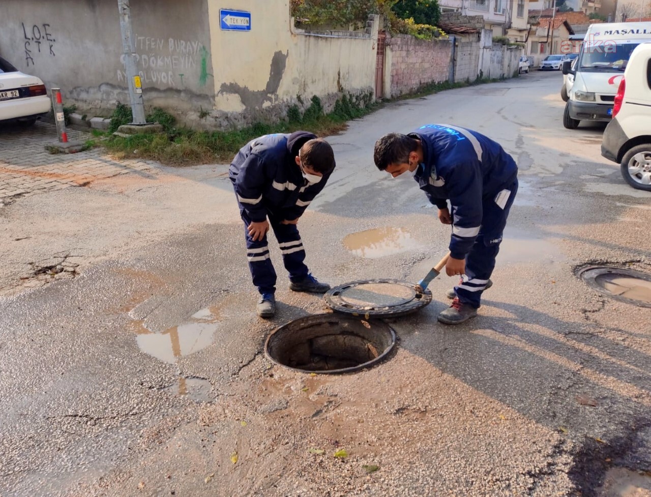 HATAY BÜYÜKŞEHİR BELEDİYESİ, SU ŞEBEKELERİNDEKİ ARIZALARI GİDERİYOR
