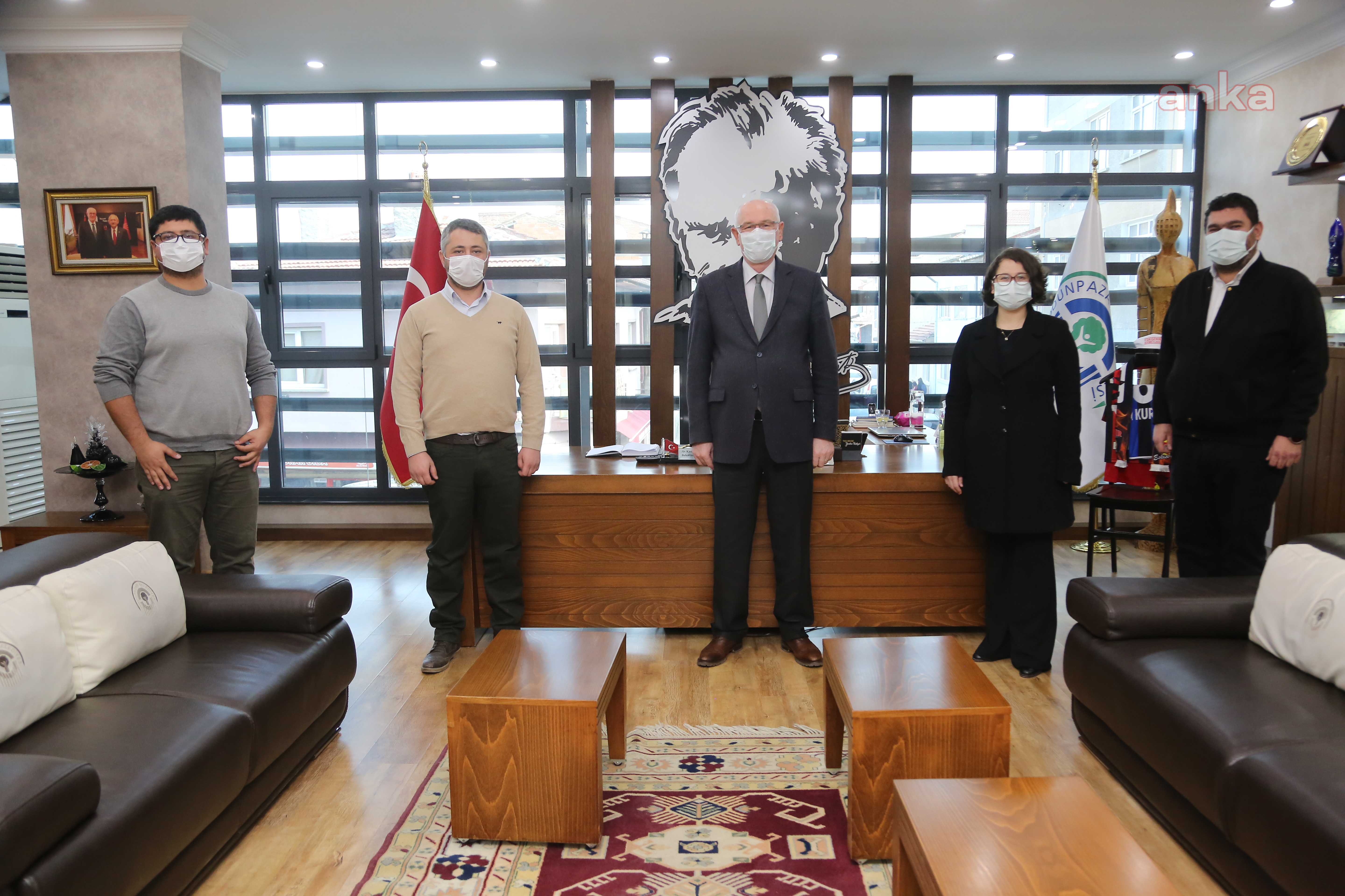 HATAY BÜYÜKŞEHİR'DEN ORTA REFÜJ VE KAVŞAKLARDA BİTKİLENDİRME ÇALIŞMASI
