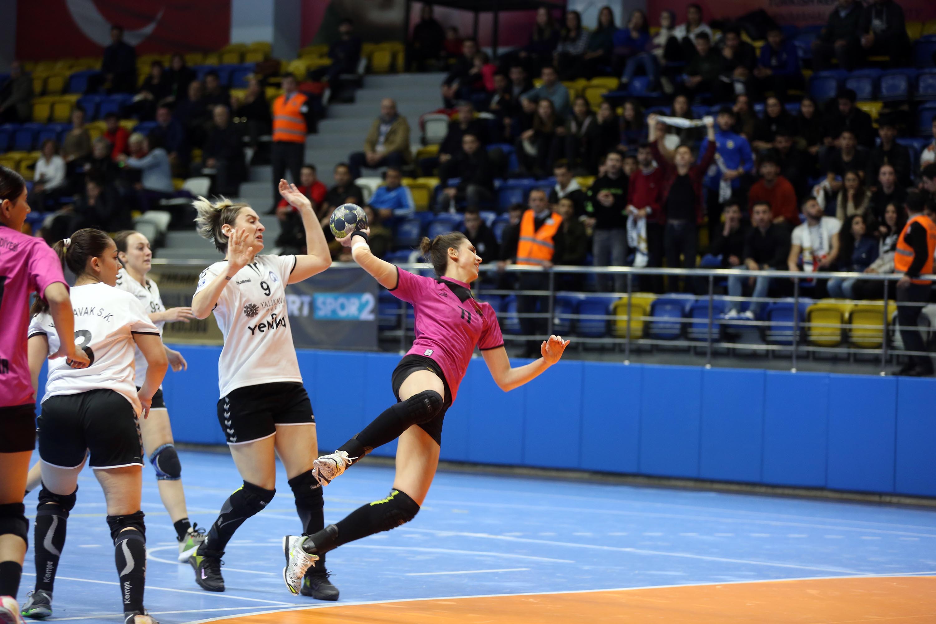 YENİMAHALLE, HENTBOL KADINLAR TÜRKİYE KUPASI FİNALİNDE