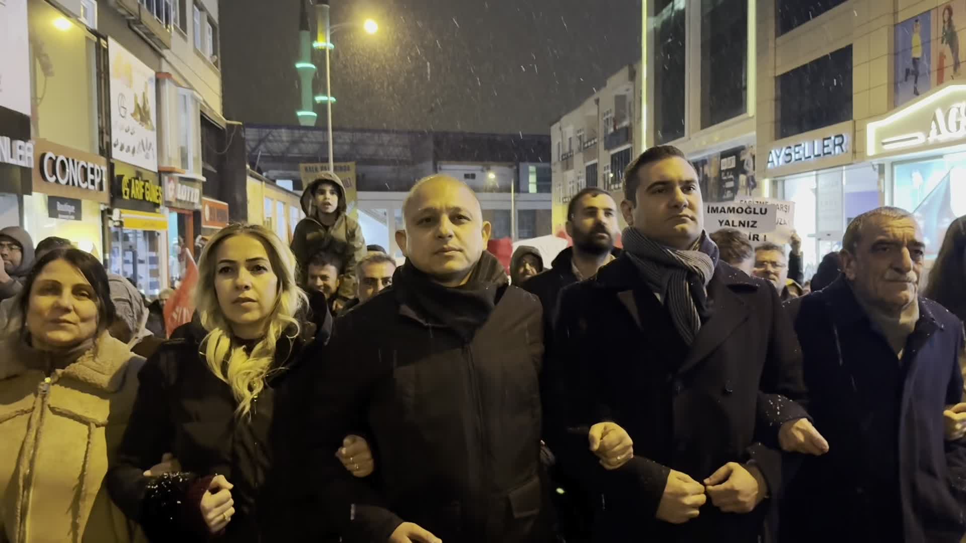 Kırıkkale, kar yağışı altında Ekrem İmamoğlu için yürüdü