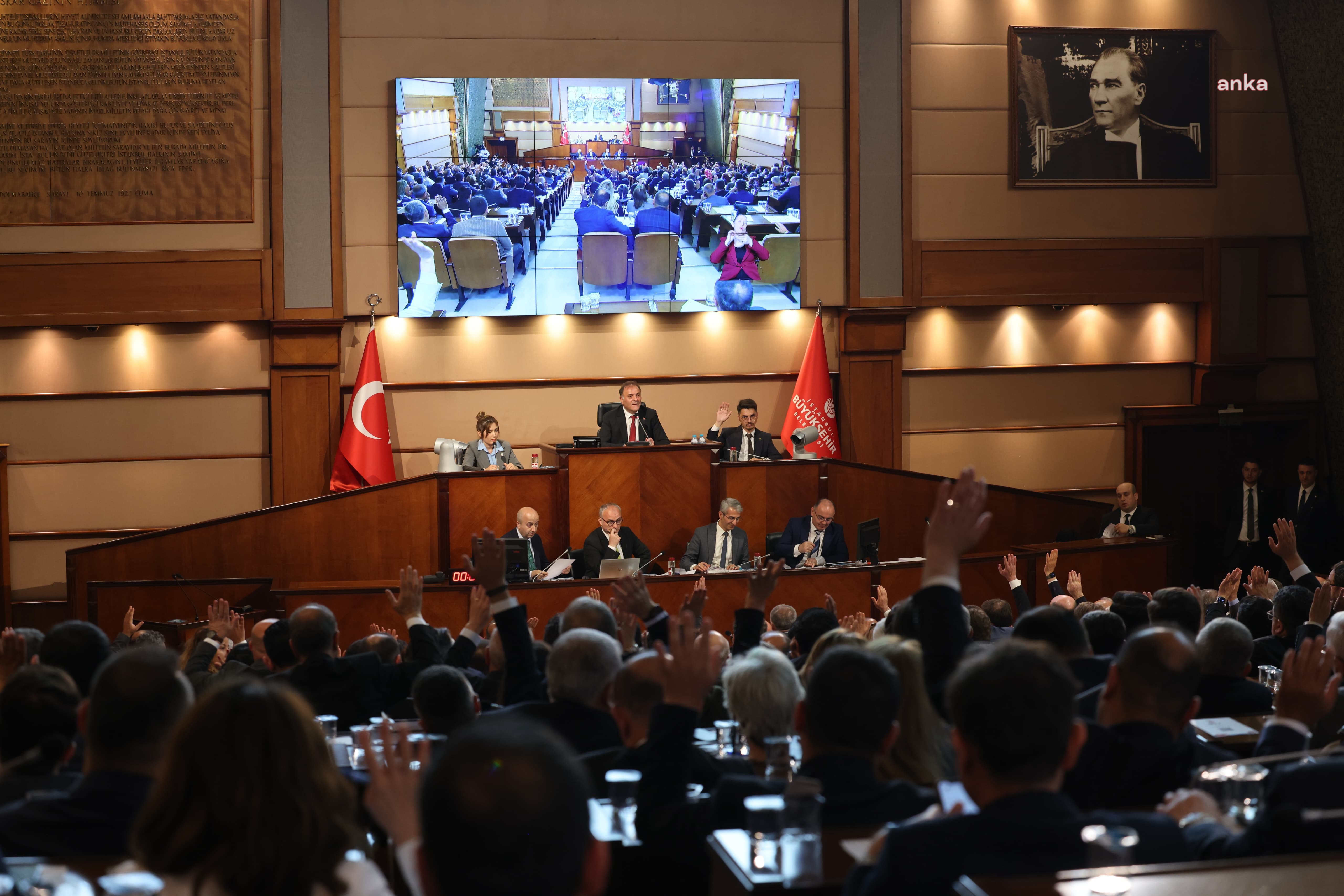 İBB Meclisi olağanüstü toplantıya çağrıldı