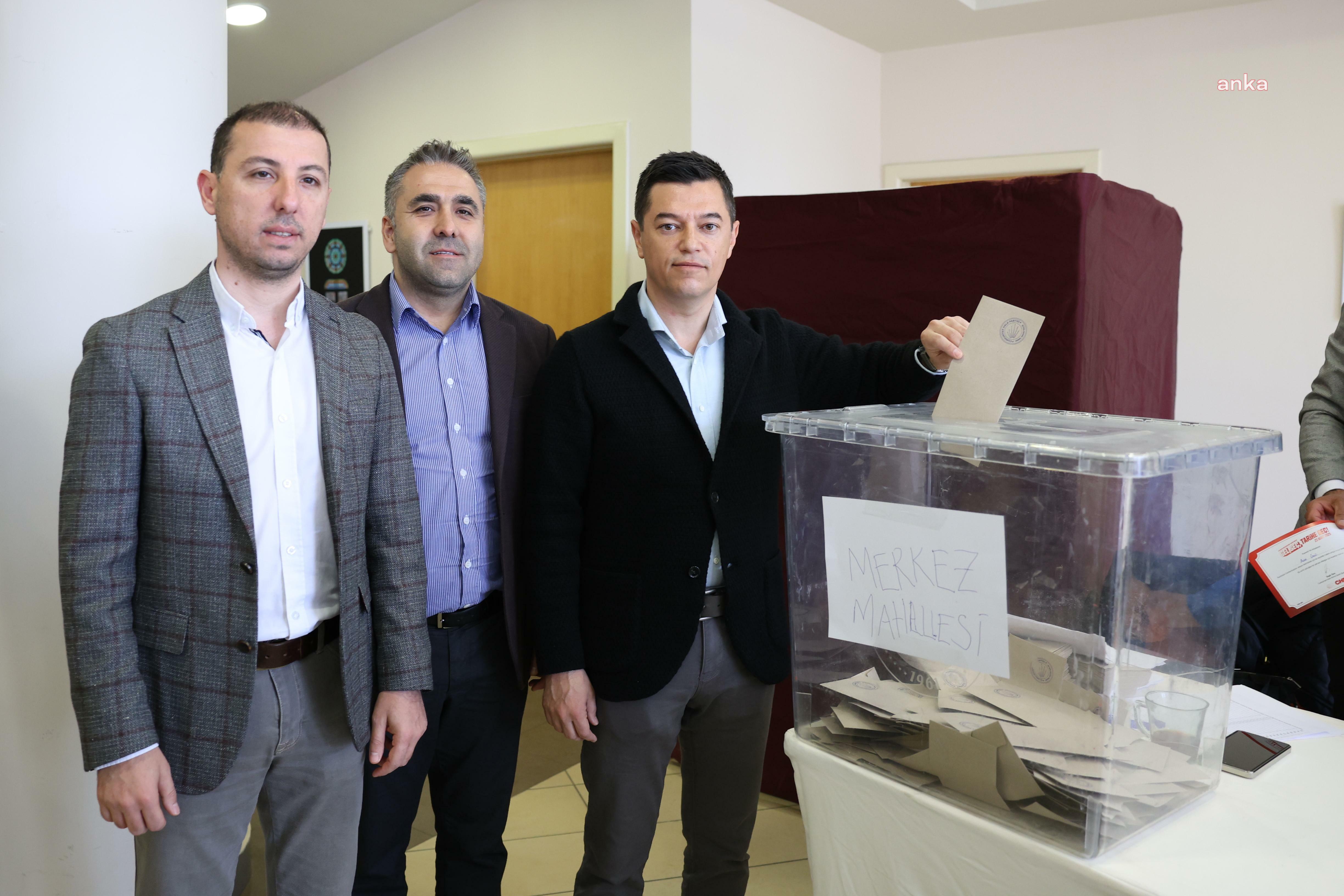 Ekrem İmamoğlu tutuklandı... Acar Ünlü: "Ekrem Başkan'ımızı tutsak edebilirler ama idealleri bu topraklarda kimse söküp atamayacak"