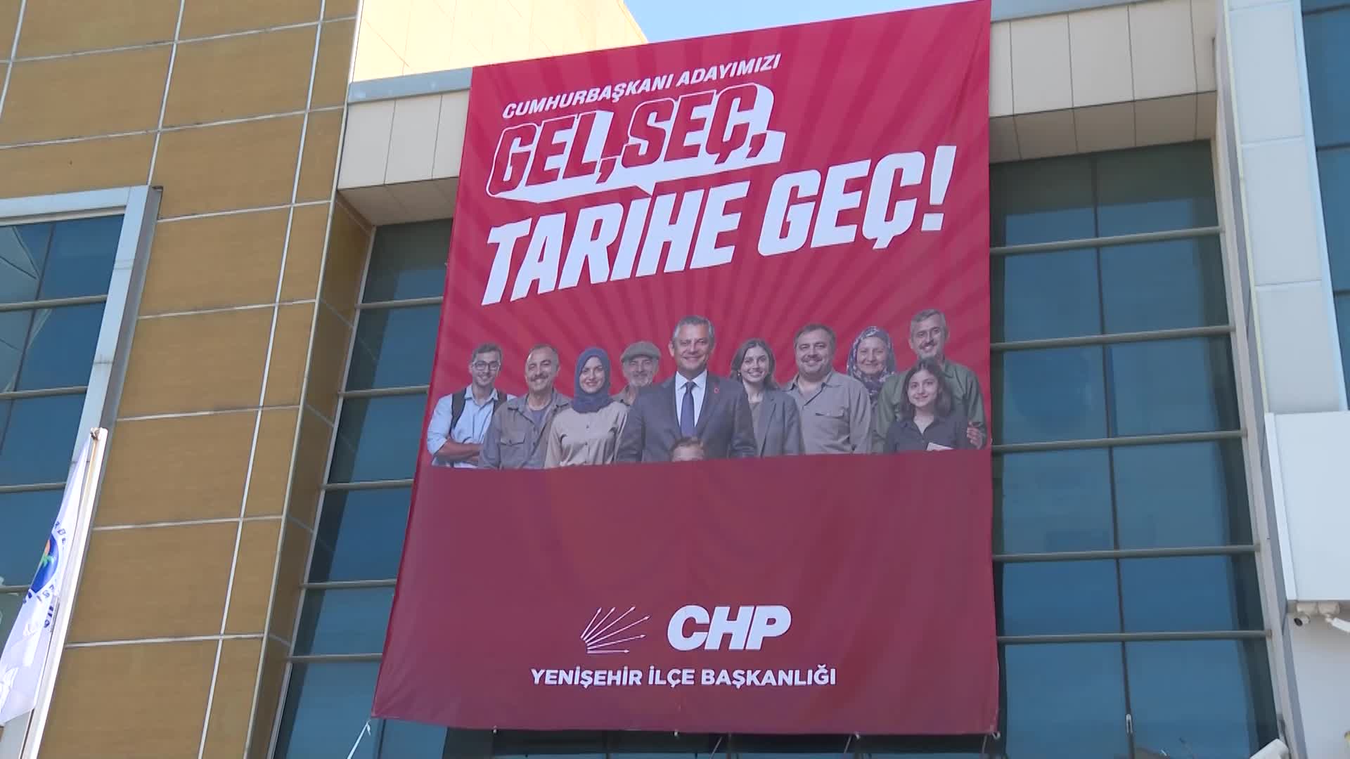 Başkan Seçer ve Meral Seçer, CHP'nin Cumhurbaşkanlığı Ön Seçimi’nde oylarını kullandı... "Binlerce Ekrem Başkan sokaklarda, siyasette, belediye yönetimlerinde ve parlamentoda"
