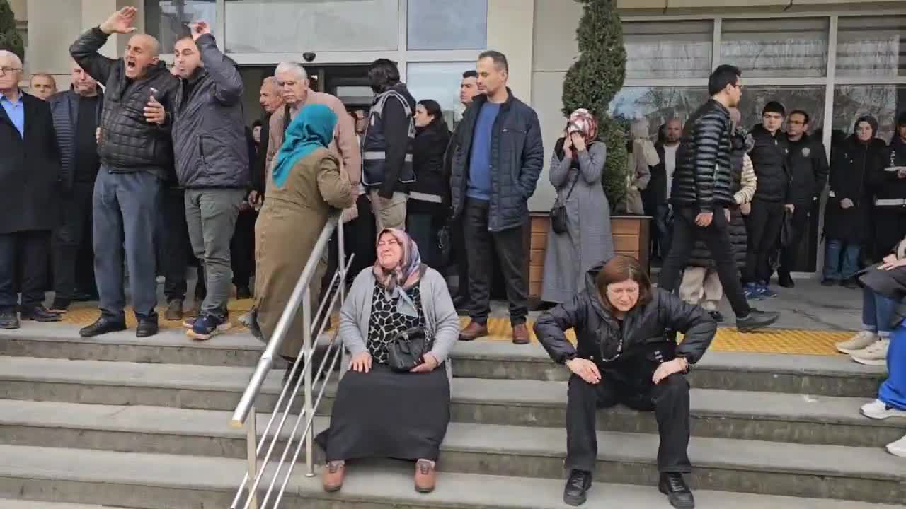 Amasra'daki maden faciasına ilişkin davada 20 sanığa hapis, 3 sanığa beraat... Aileler karara tepki gösterdi