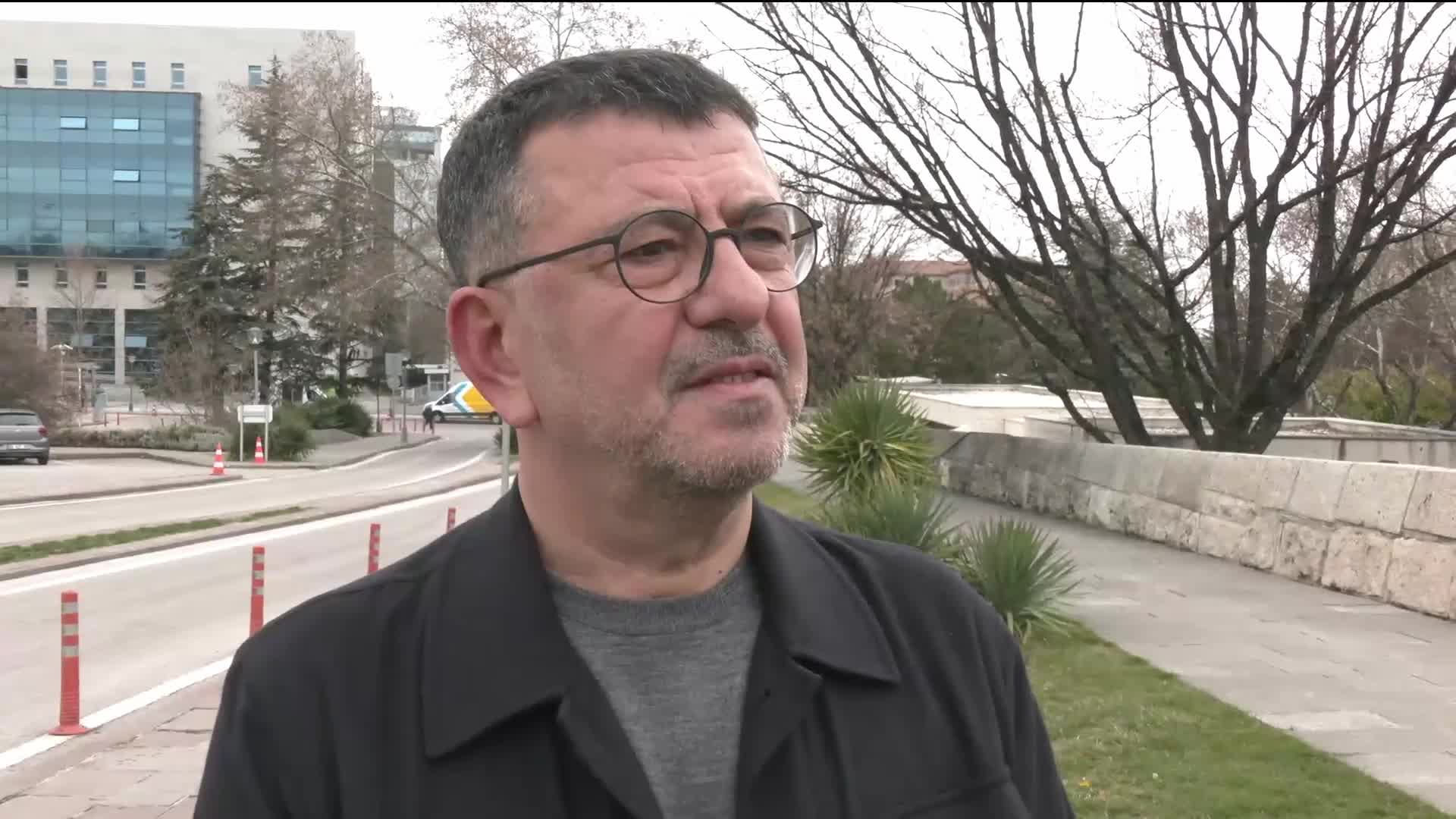 CHP’nin olağanüstü kurultay kararının iptali için başvurulmasına Veli Ağbaba’dan tepki: “Sadece CHP’ye değil, Türkiye’ye ihanettir, alçaklıktır”
