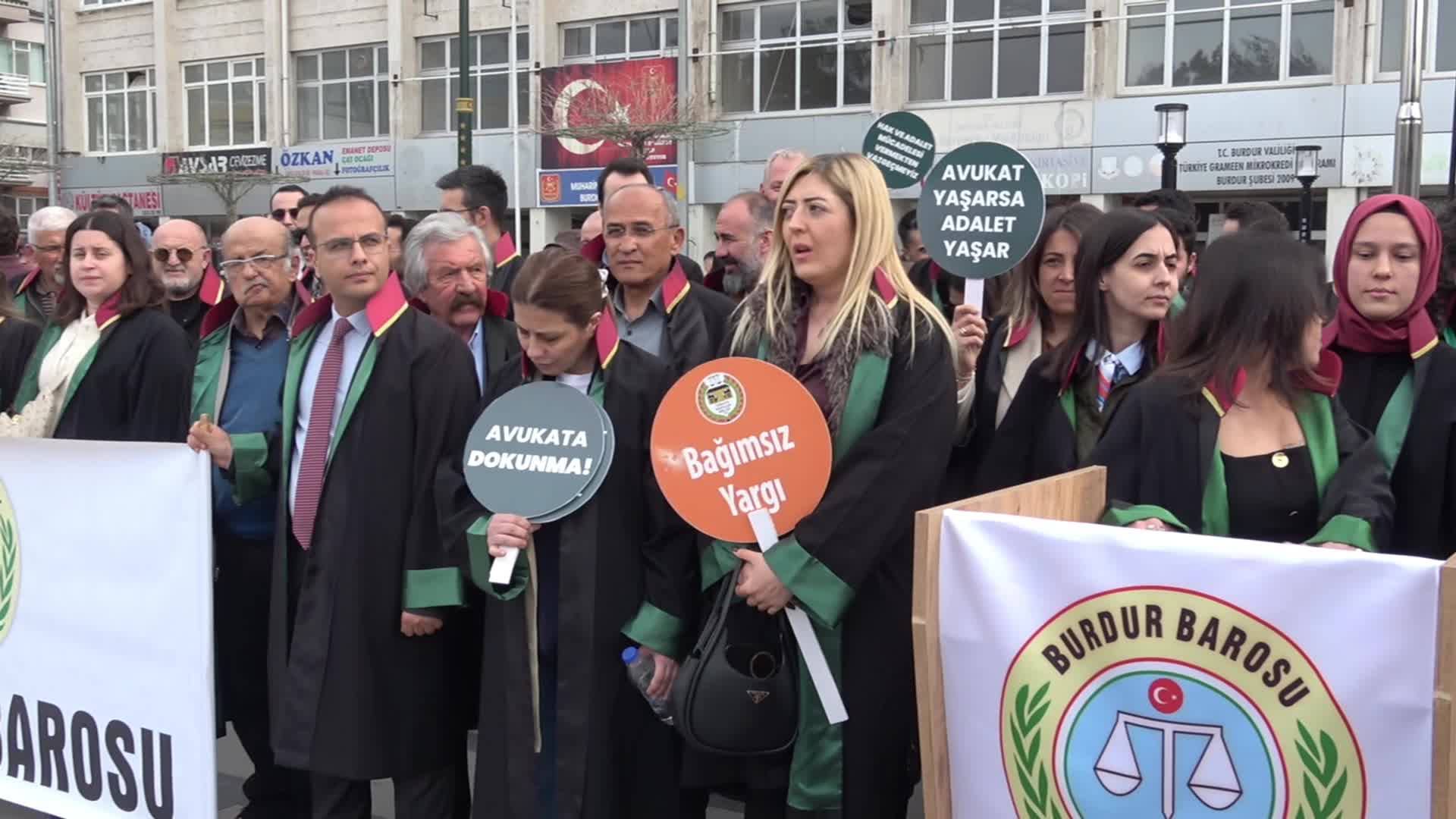 Burdur Barosu'ndan İstanbul Barosu yönetimine yönelik karara tepki: "Savunmayı savunmak zorunda bırakıldık"