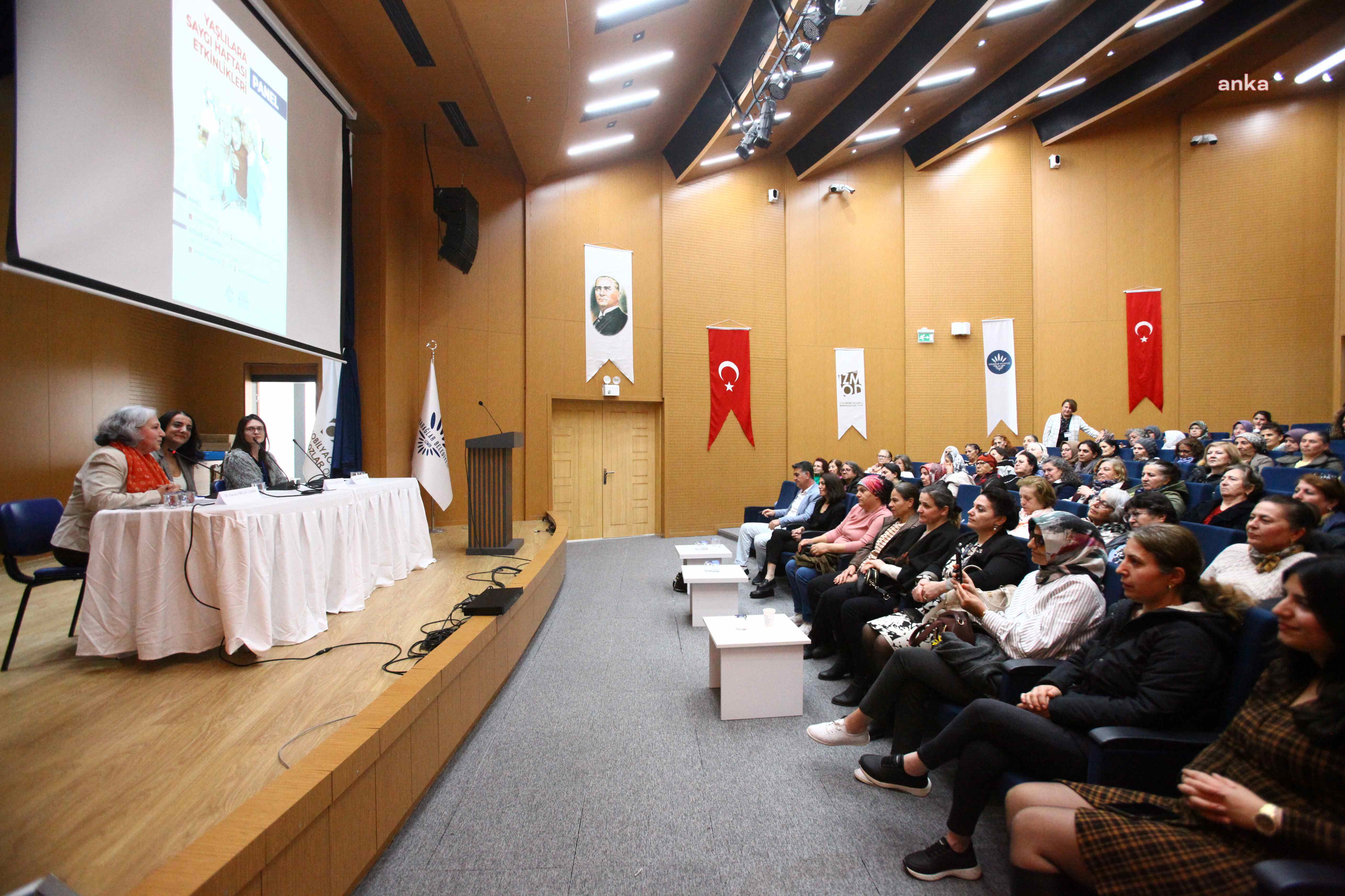 Karabağlar'da “Güvenli Yaşlanma” için buluştular