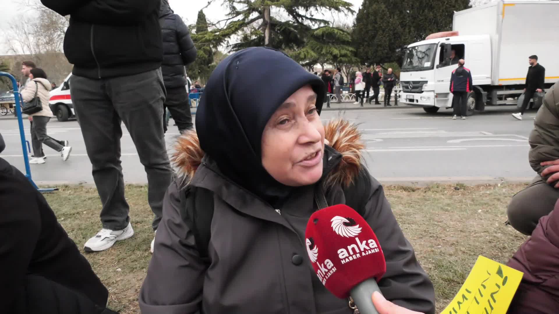 Saraçhane'de buluşan vatandaşlardan Erdoğan’a tepki... "Bir yüzüğün bin yüzük oldu. Yetmedi mi?"