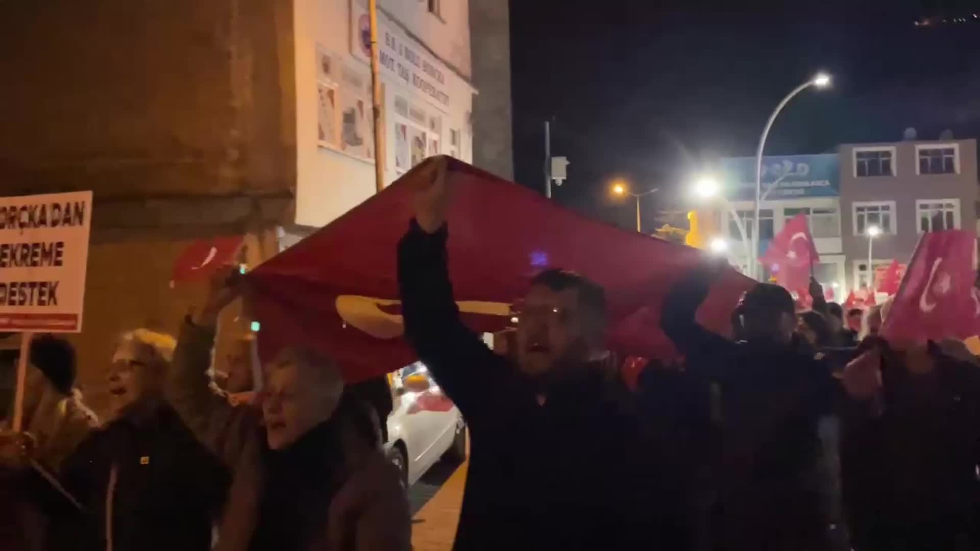 Borçka ve Hopa’da Ekrem İmamoğlu’nun tutuklanmasına tepki
