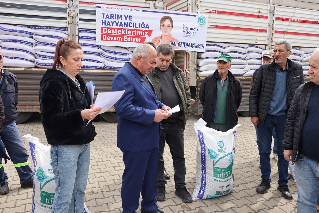 Tekirdağ Büyükşehir Belediyesi'nden üreticiye kuzu-oğlak yemi desteği