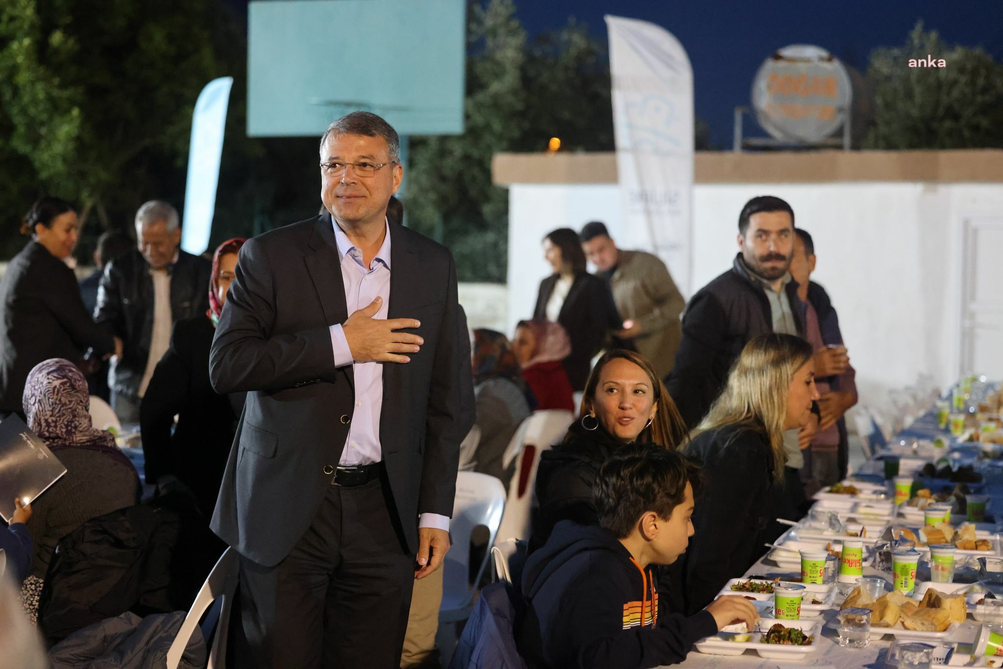 Silifke Belediye Başkanı Turgut, Akdere Mahallesi sakinleri ile bir araya geldi
