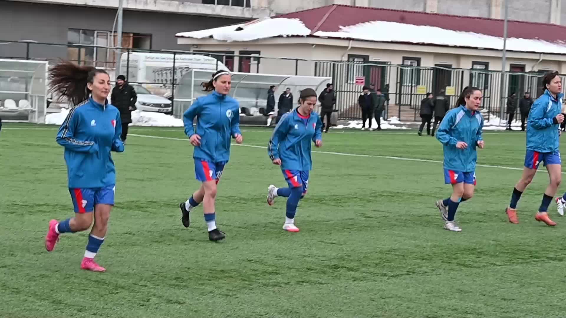 Yozgat’ın 3. Lig’deki temsilcisi kadın futbol takımı 2. Lig kapısını araladı