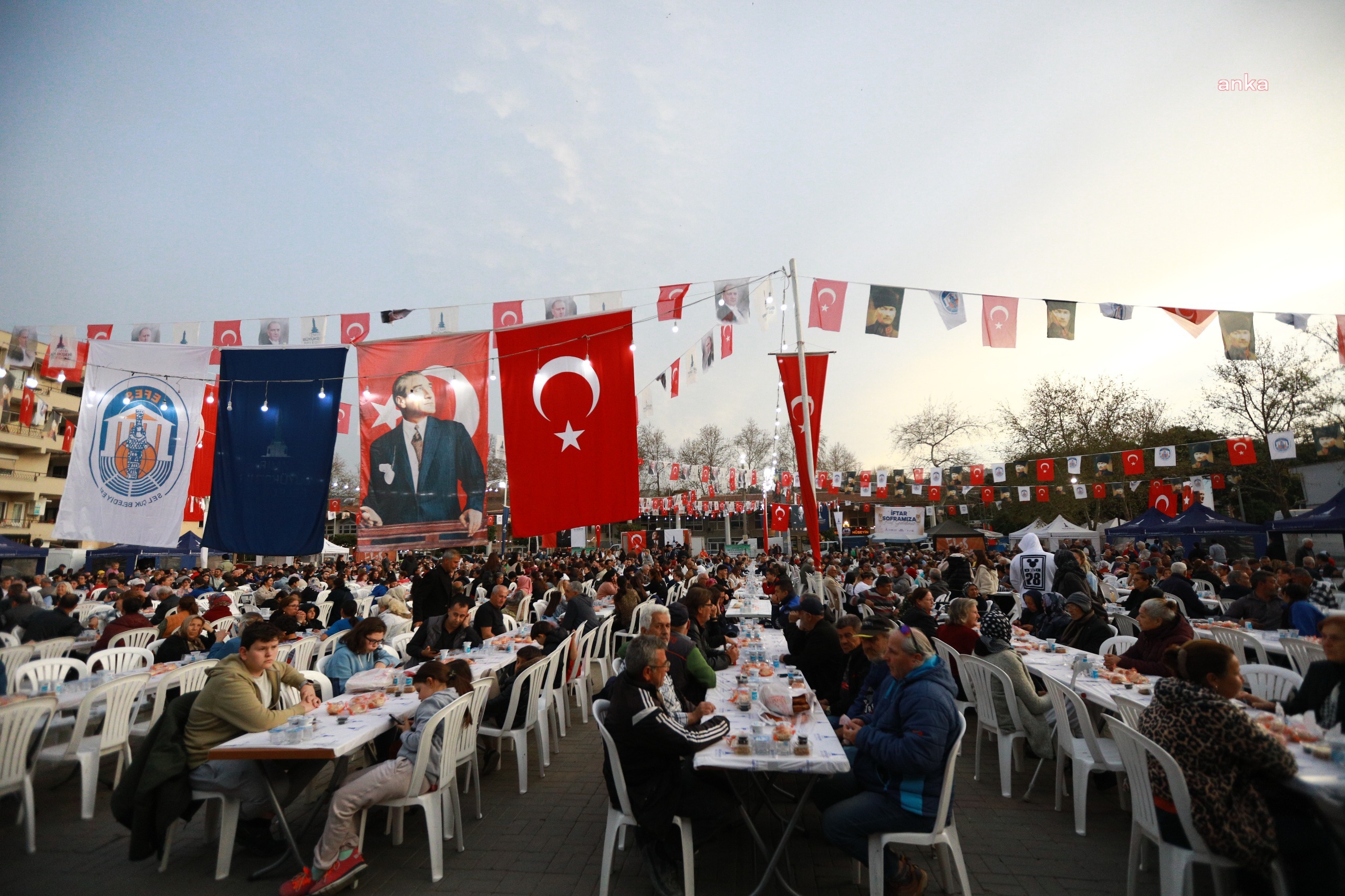 Kadir Gecesi’nde Selçuk’ta dayanışma ve kardeşlik sofrası kuruldu