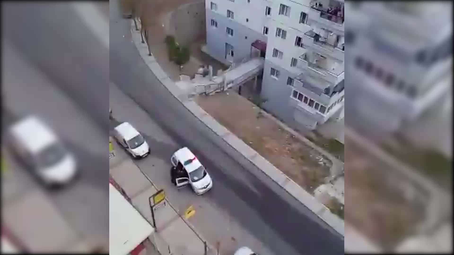 BİR ESNAF, "KEPENGİNİN YARIM METRE AÇIK OLDUĞU" GEREKÇESİYLE POLİS TARAFINDAN DARP EDİLDİ