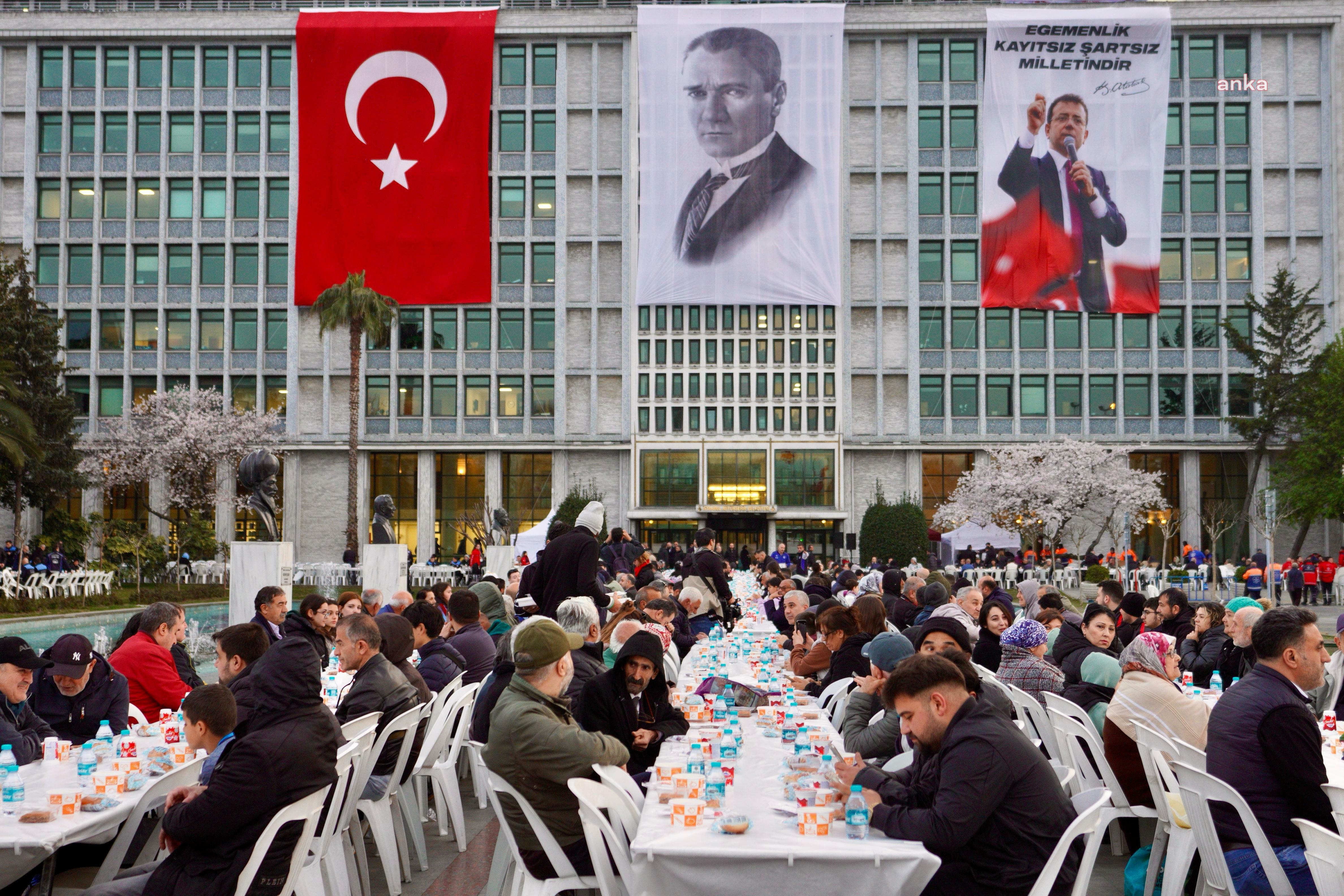 İstanbullular Saraçhane'de "Millet İftarı"nda buluştu