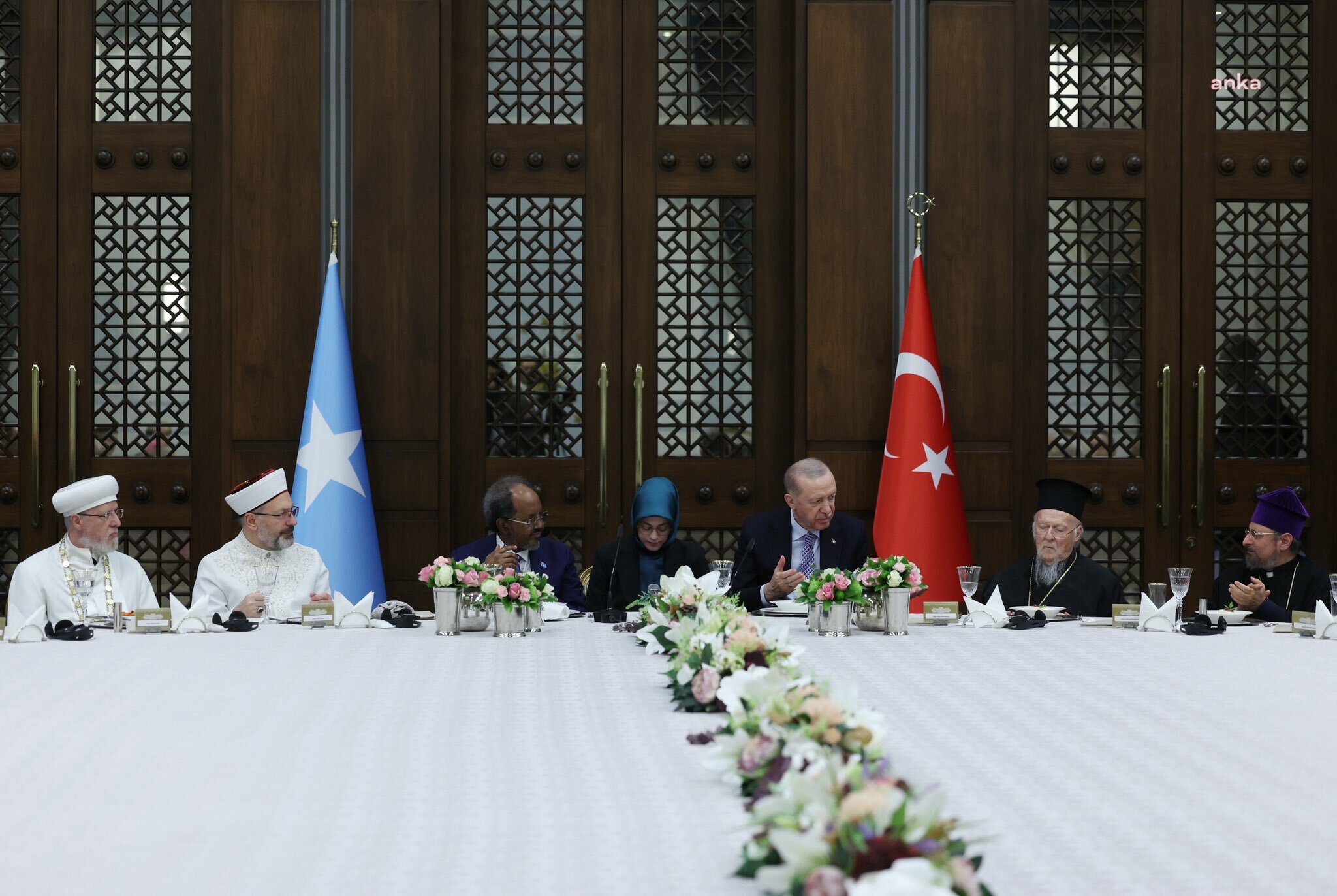 Cumhurbaşkanı Erdoğan dini azınlık temsilcileriyle iftarda bir araya geldi
