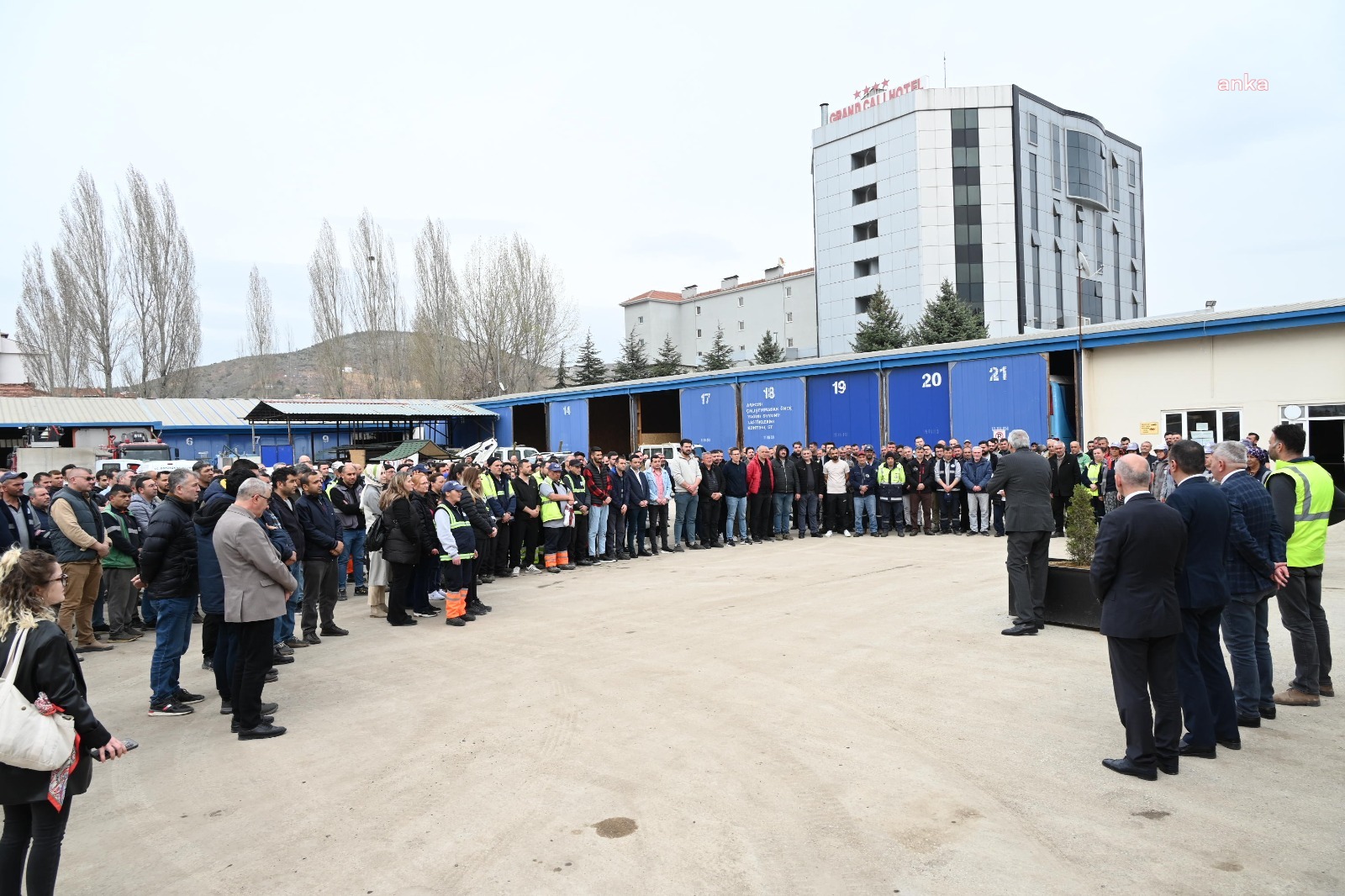 Bozüyük Belediye Başkanı Bakkalcıoğlu personel ile bayramlaştı