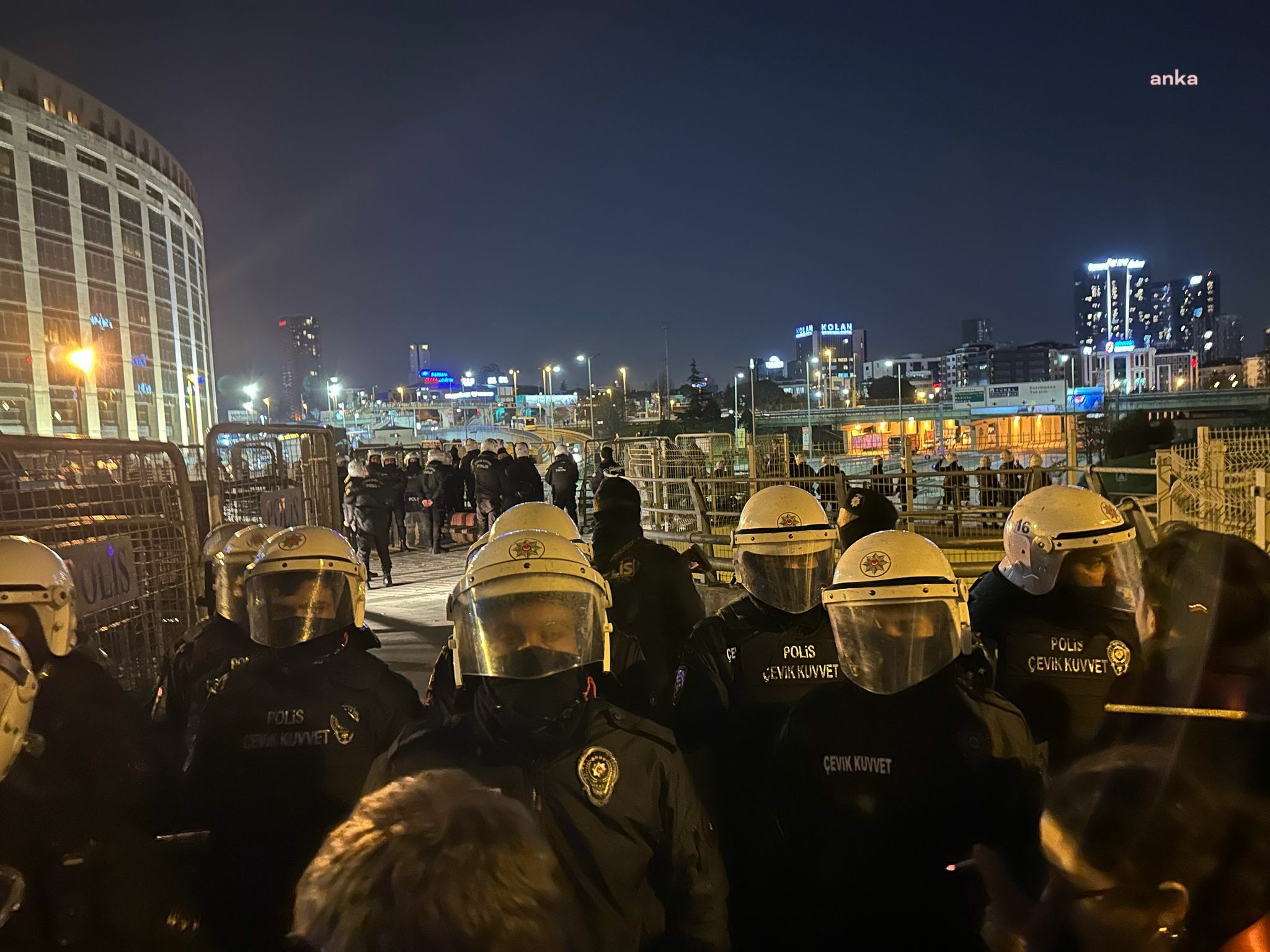Uluslararası kuruluşlardan ifade ve barışçıl toplanma özgürlüğüne yönelik baskılara tepki: ""Protestolara yönelik genel yasaklar orantısız ve haksızdır"