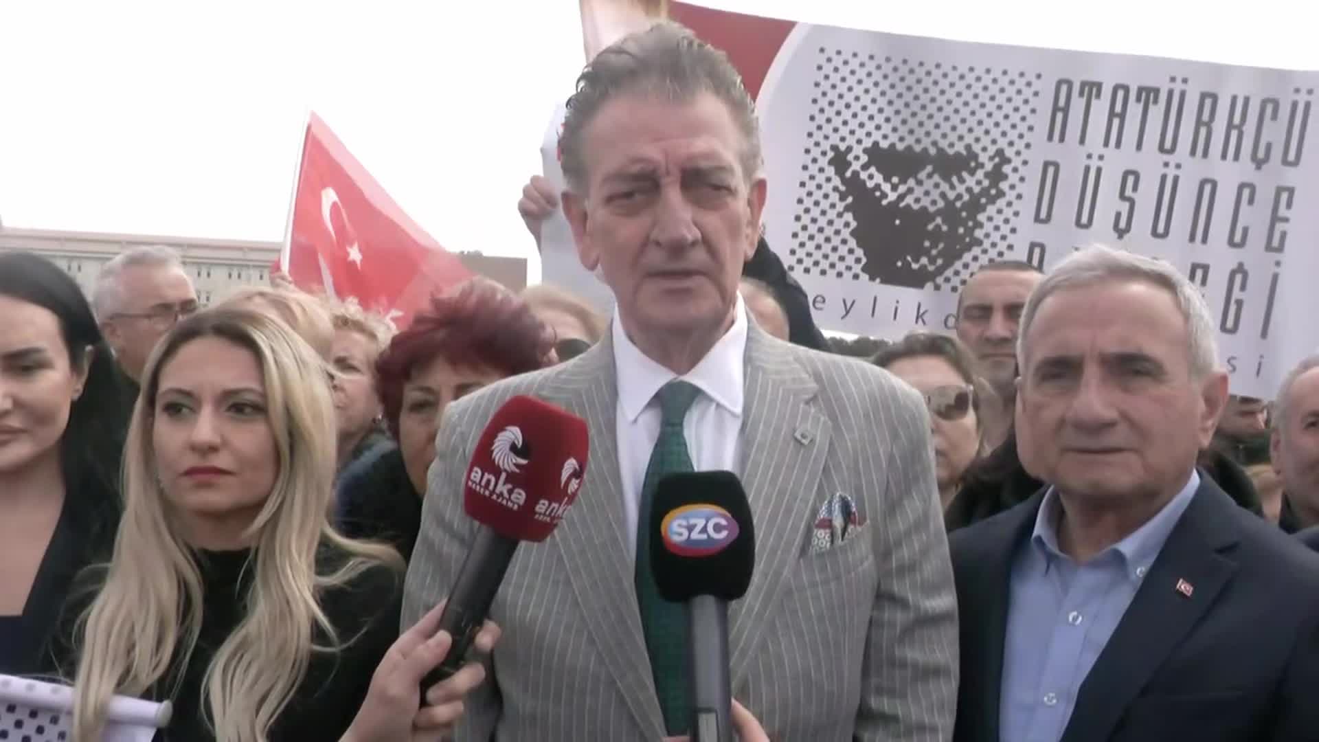 ADD Başkanı Bozkurt, İmamoğlu'nu ziyaret etti: "Tutuklu olan arkadaşlarımızın en kısa sürede özgürlüklerine kavuşacaklarına inanıyorum"