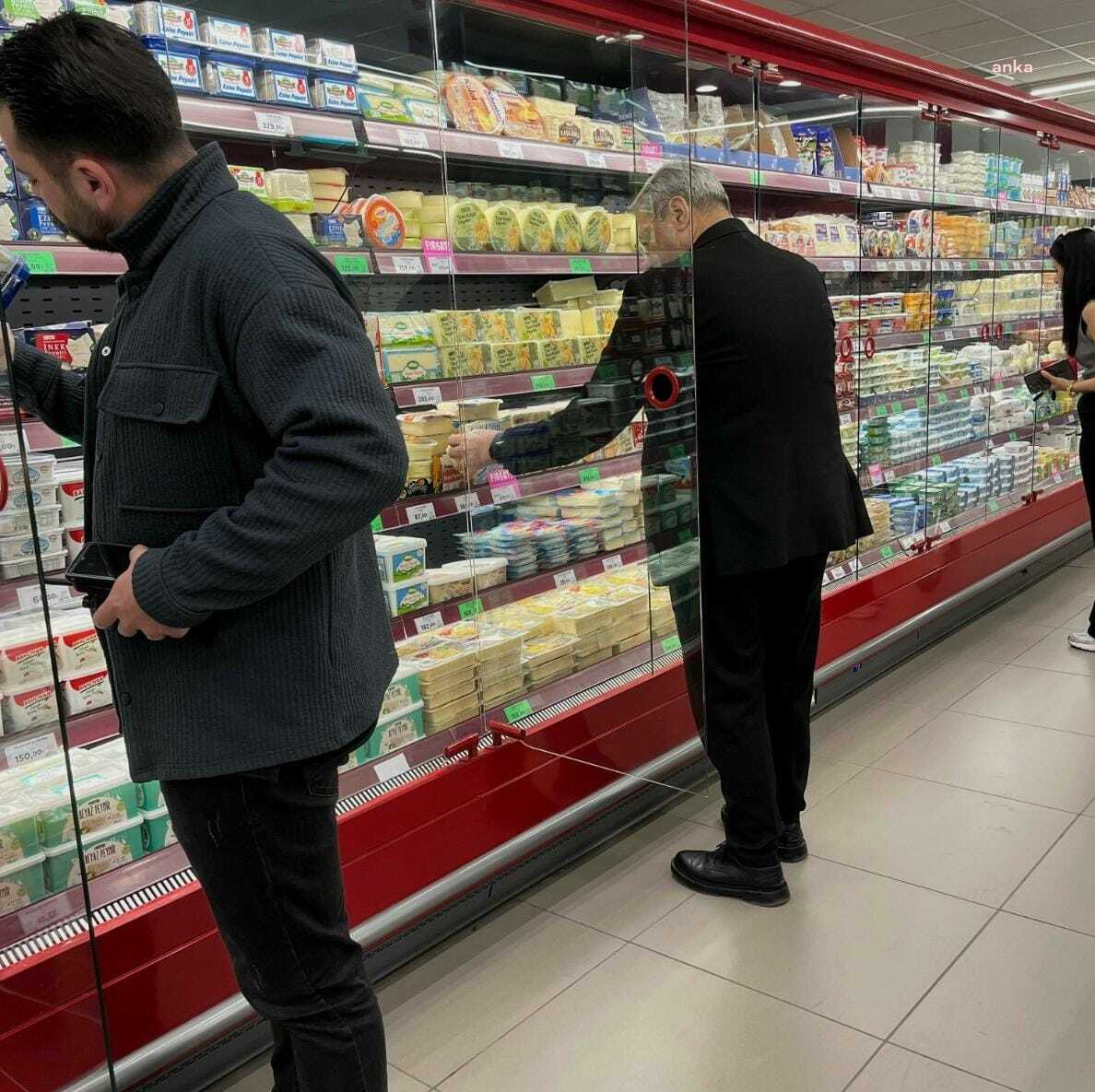 Yunusemre Belediyesi, bayram öncesinde denetimlerini sıklaştırdı