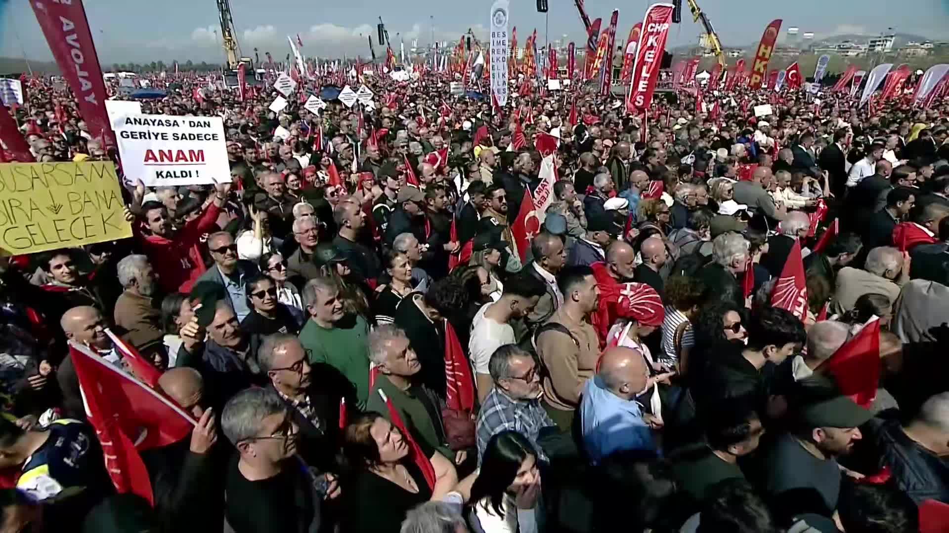 "Cumhurbaşkanı Adayımız Ekrem İmamoğlu'na Özgürlük Mitingi"... Mansur Yavaş: Artık bu bir kişinin davası değil, halkın davası